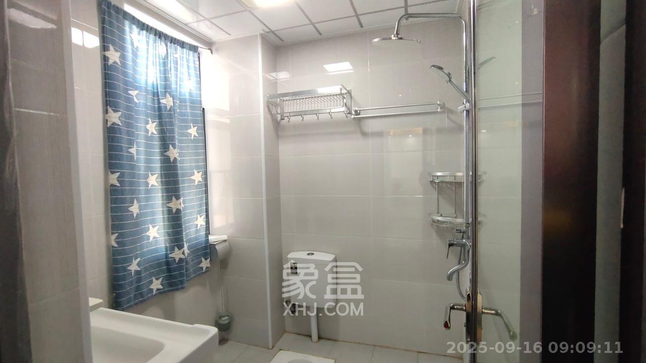 中南红领邦（红星嘉和苑）  3室2厅2卫    2400.0元/月室内图