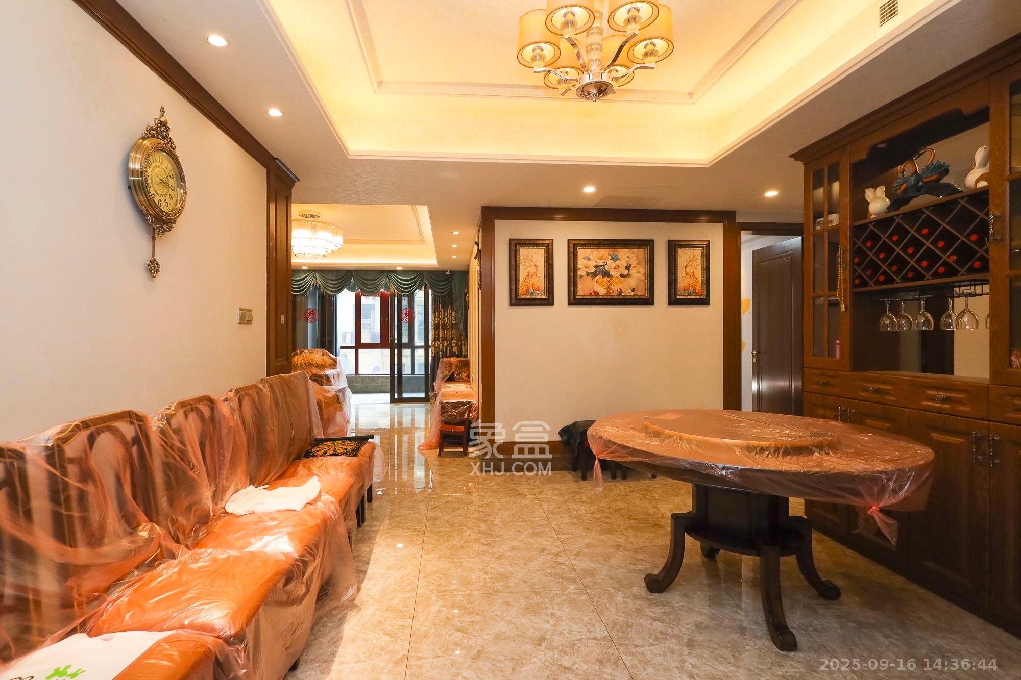 恒大御景天下城一期  3室2厅2卫    3500.0元/月室内图