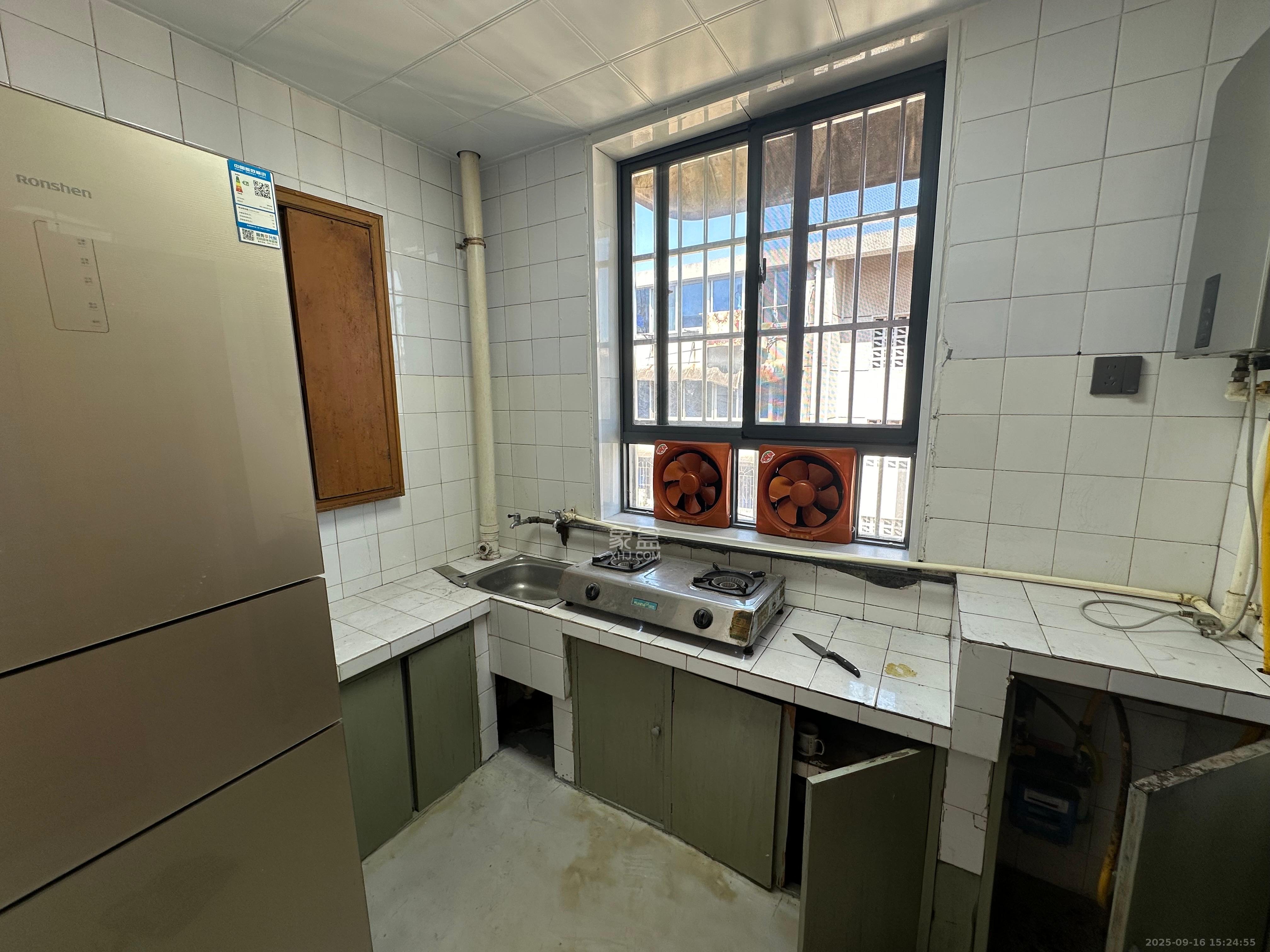 南园小区 3室2厅1卫 1000.0元/月 南园小区 3室2厅1卫 1000.0元/月室内图