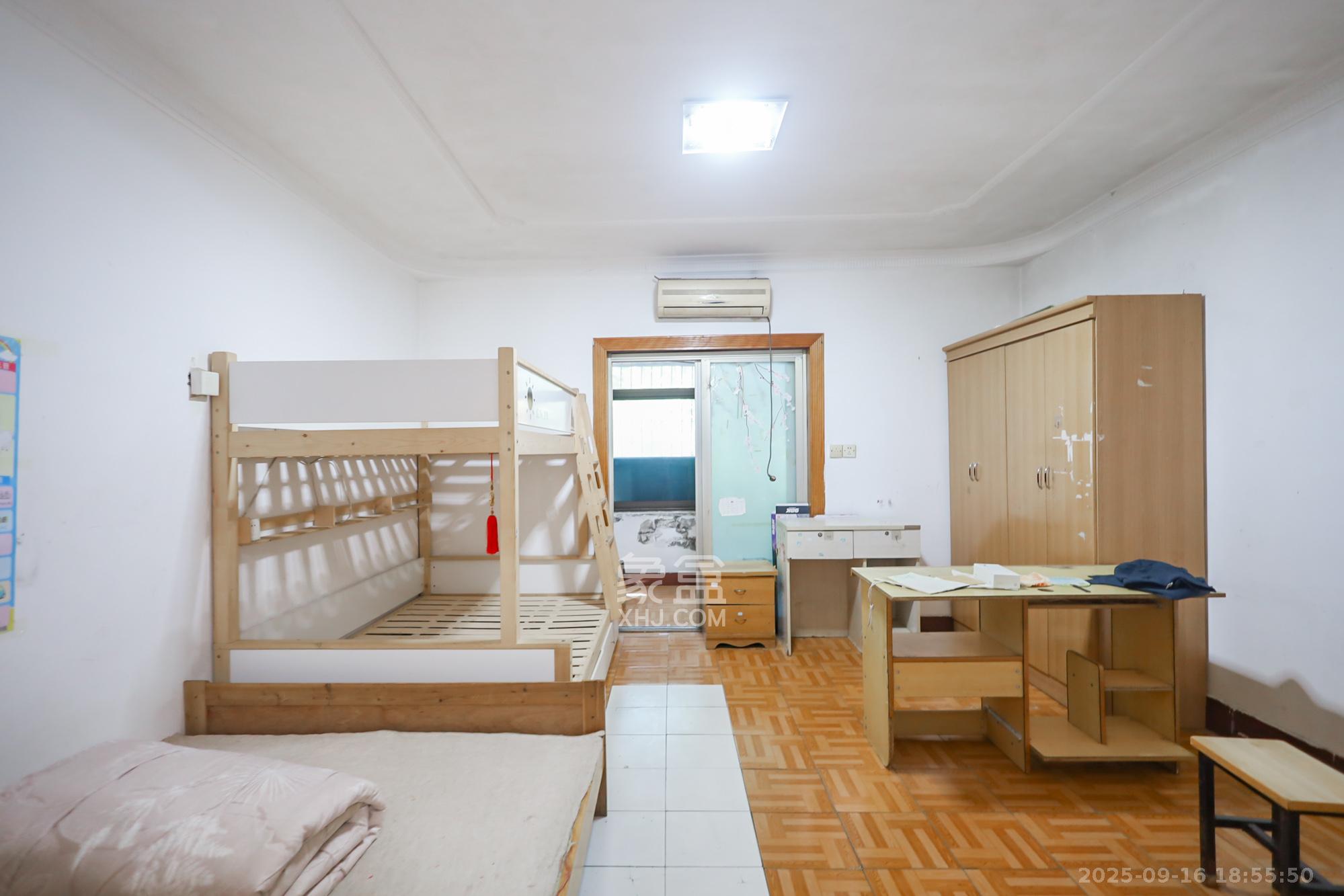 望月湖小区六片(湖中社区六片小区) 1室1厅1卫 42.8万 望月湖小区六片(湖中社区六片小区) 1室1厅1卫 42.8万卧室