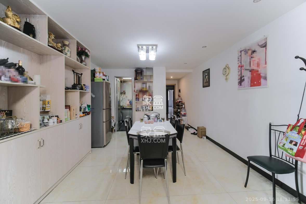 盛地春天里 1室2厅1卫 50.8万 盛地春天里 1室2厅1卫 50.8万客厅