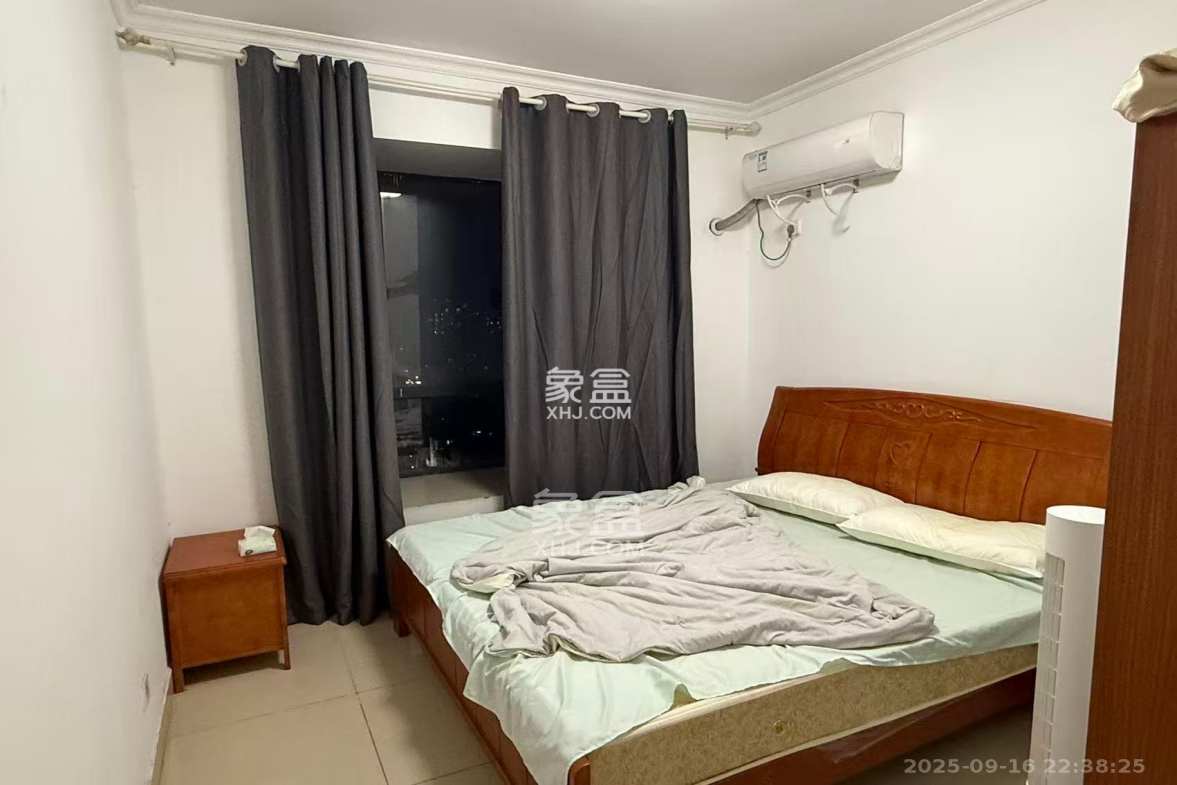 金领家族 2室2厅1卫 2100.0元/月 金领家族 2室2厅1卫 2100.0元/月室内图