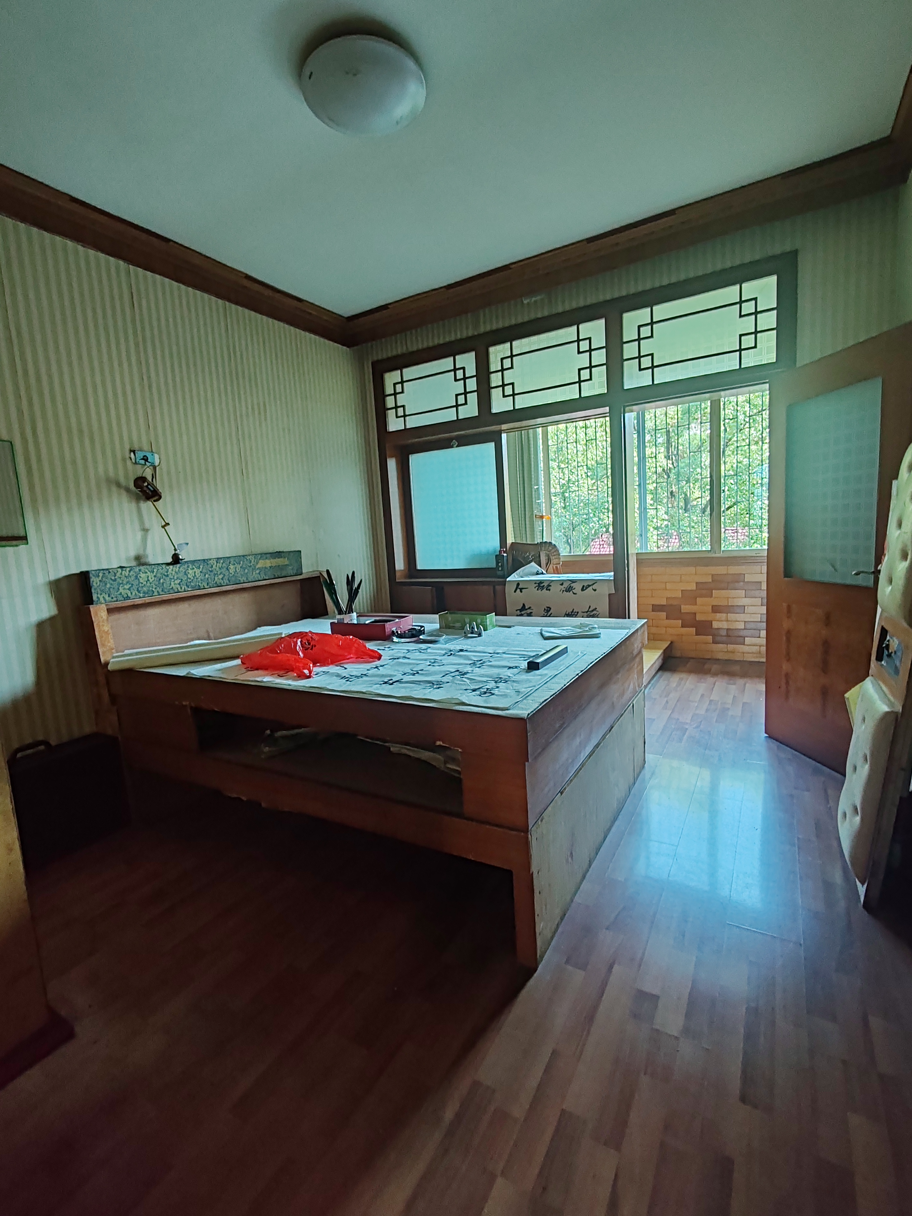 文苑小区 3室2厅1卫 56.8万 文苑小区 3室2厅1卫 56.8万客厅