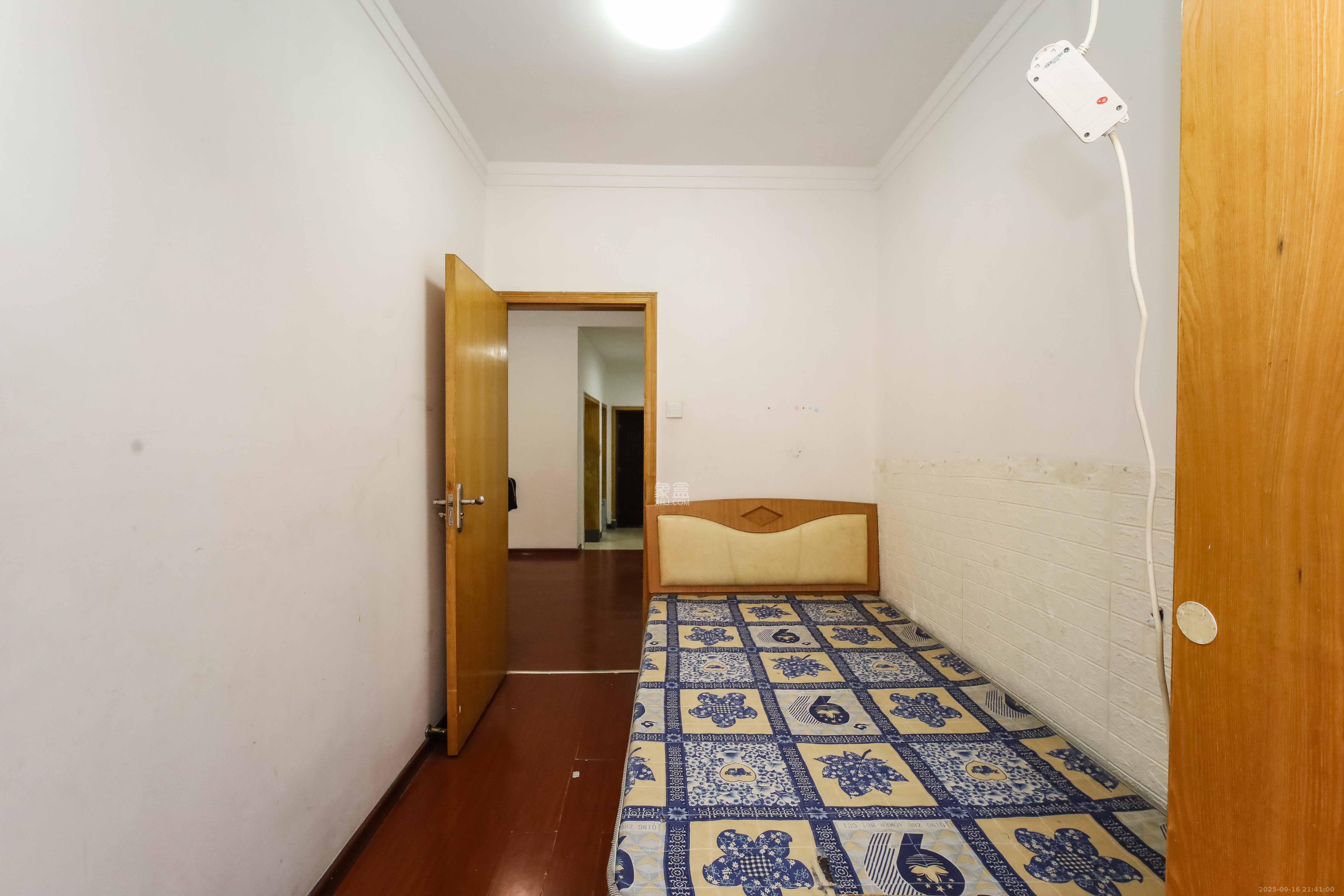 东玺门 2室2厅1卫 50.0万 东玺门 2室2厅1卫 50.0万卧室