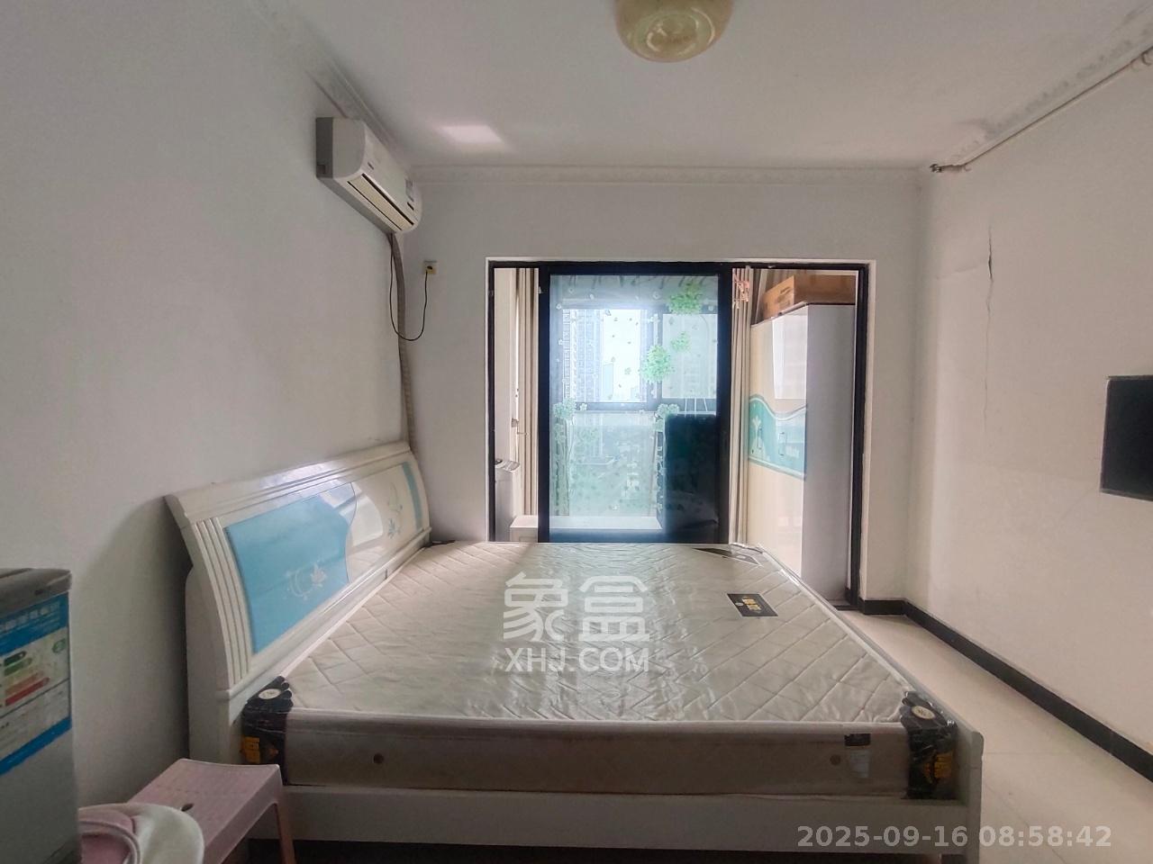 达美D6区  1室1厅1卫   1400.00元/月室内图
