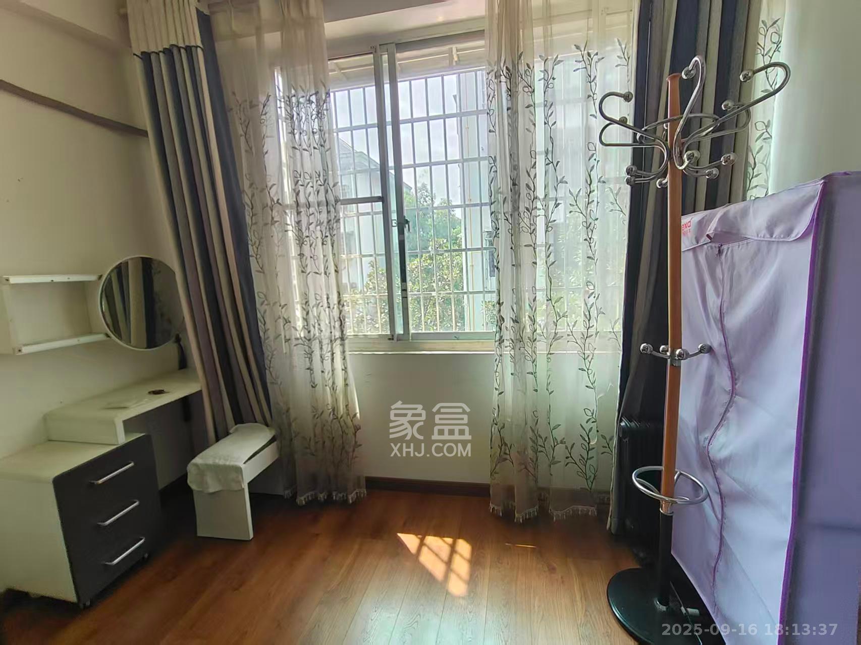 爱民路省工商局宿舍 3室2厅2卫 2400.0元/月 爱民路省工商局宿舍 3室2厅2卫 2400.0元/月室内图