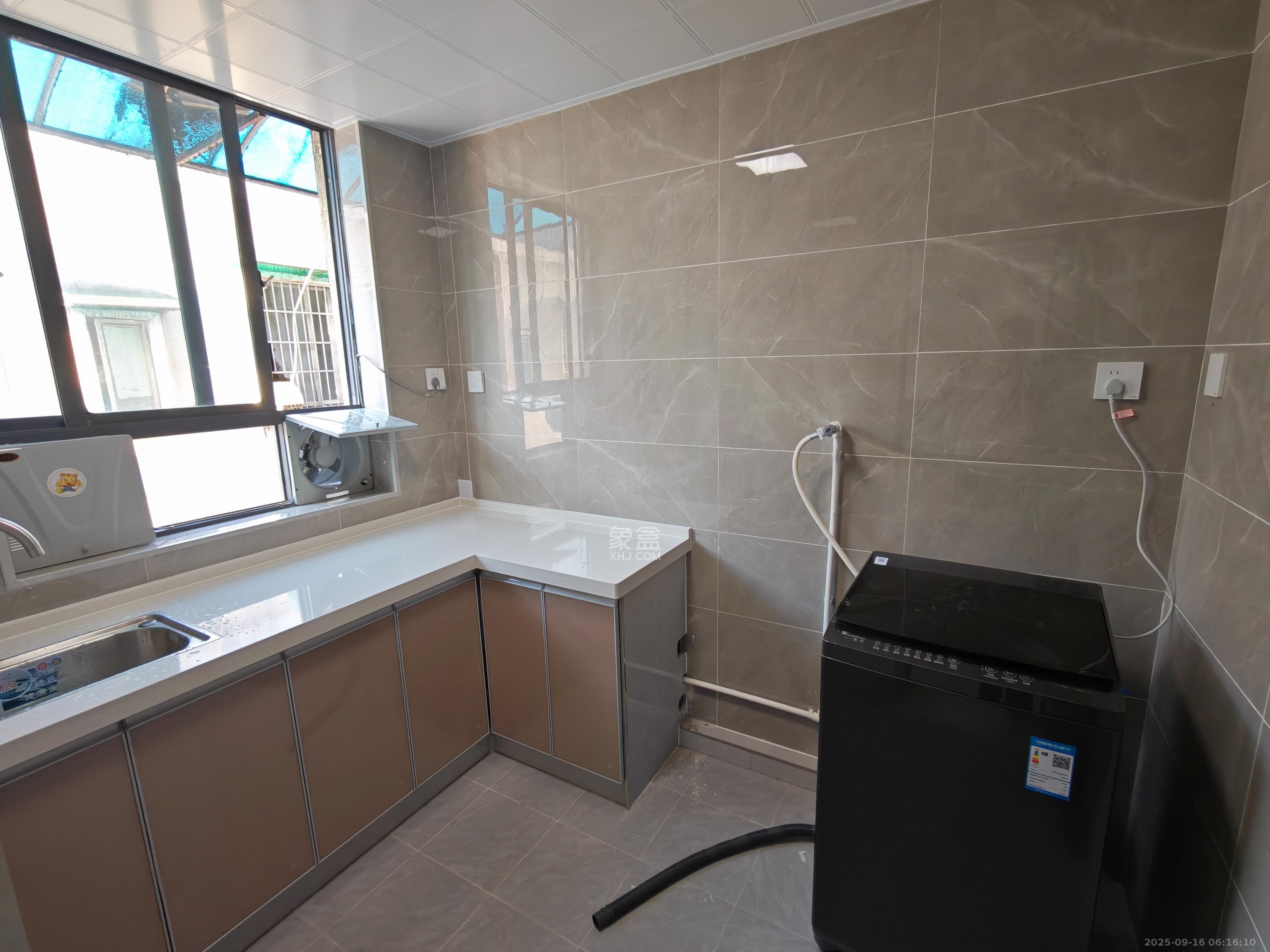 涟源百货城住宅  2室1厅1卫    1500.0元/月室内图