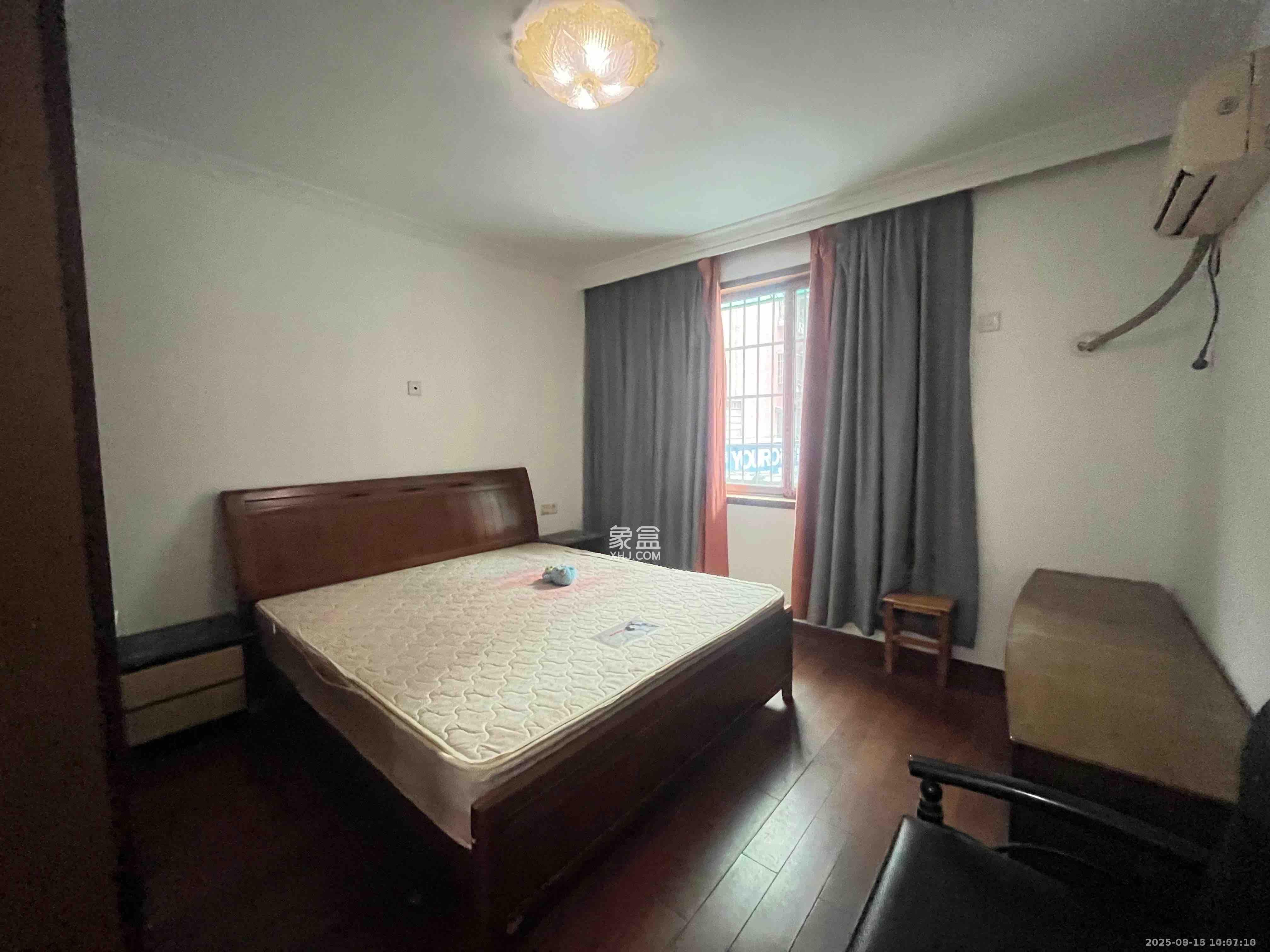 金盛园  4室2厅2卫    2100.0元/月室内图