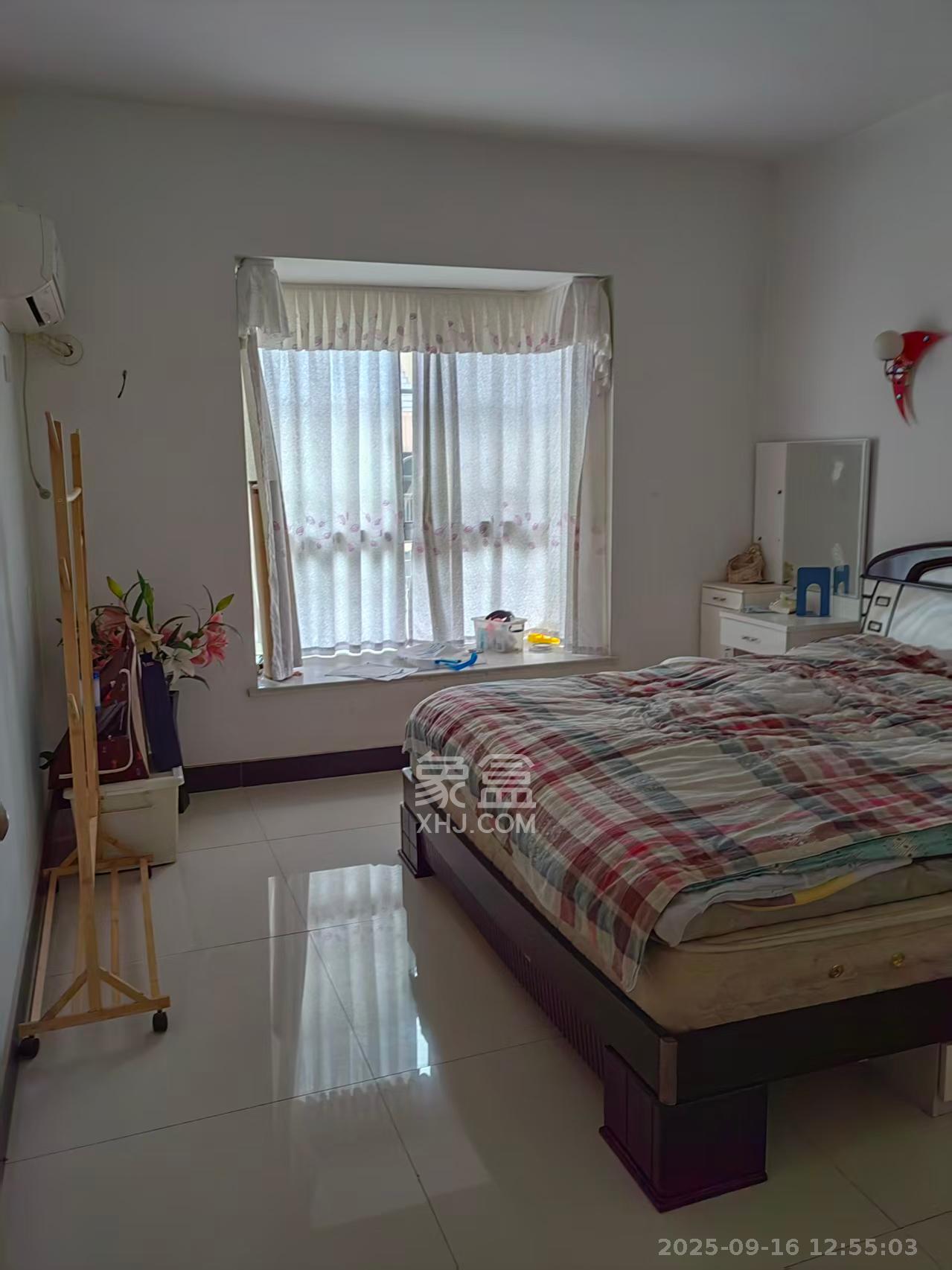 四季星城  3室2厅1卫    1400.0元/月室内图