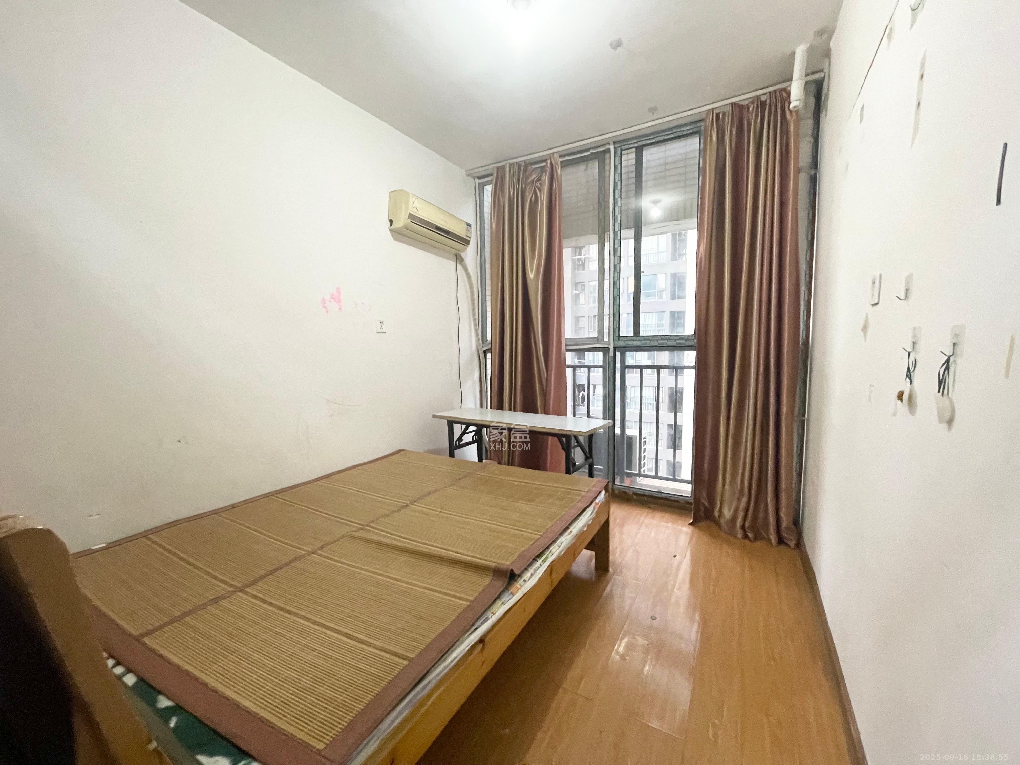 中信文化广场（中信新城二期）  3室1厅1卫    1500.0元/月室内图