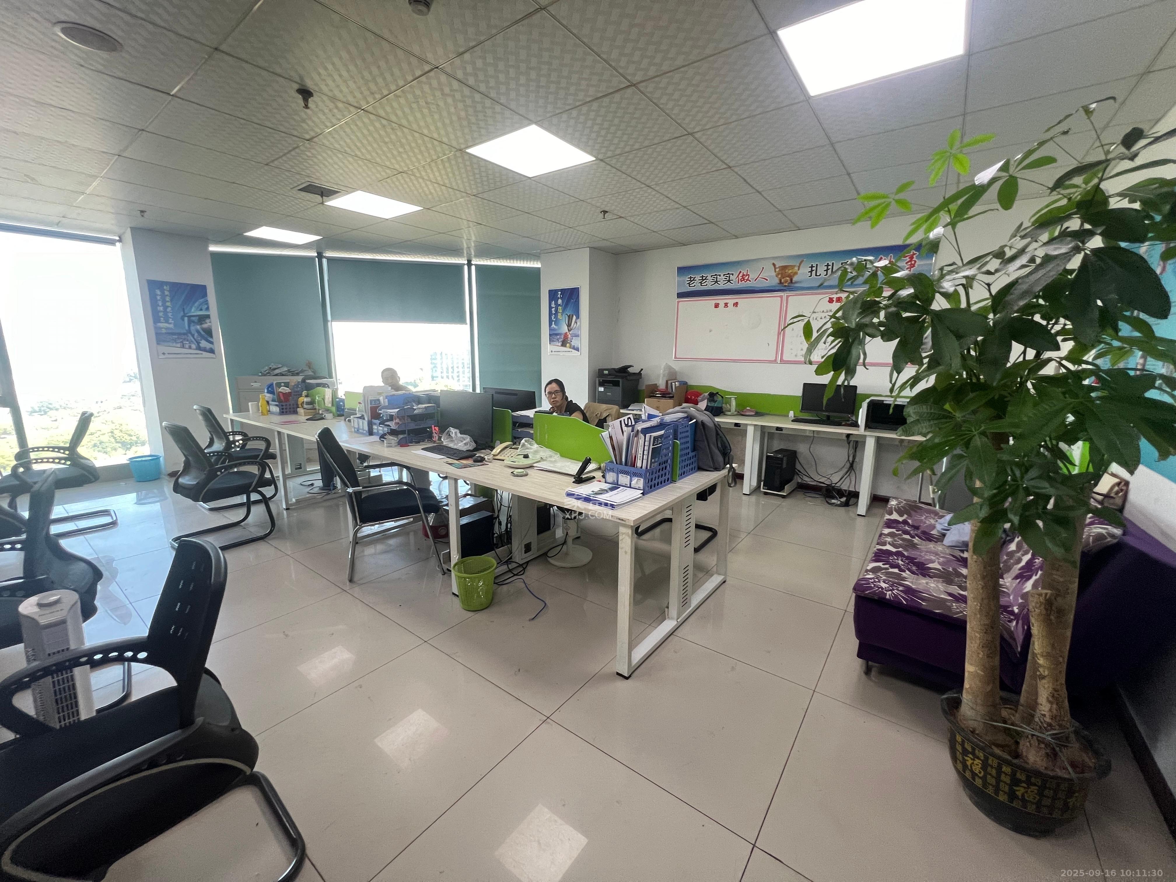 星城荣域   284.0㎡      11000.0元/月室内图