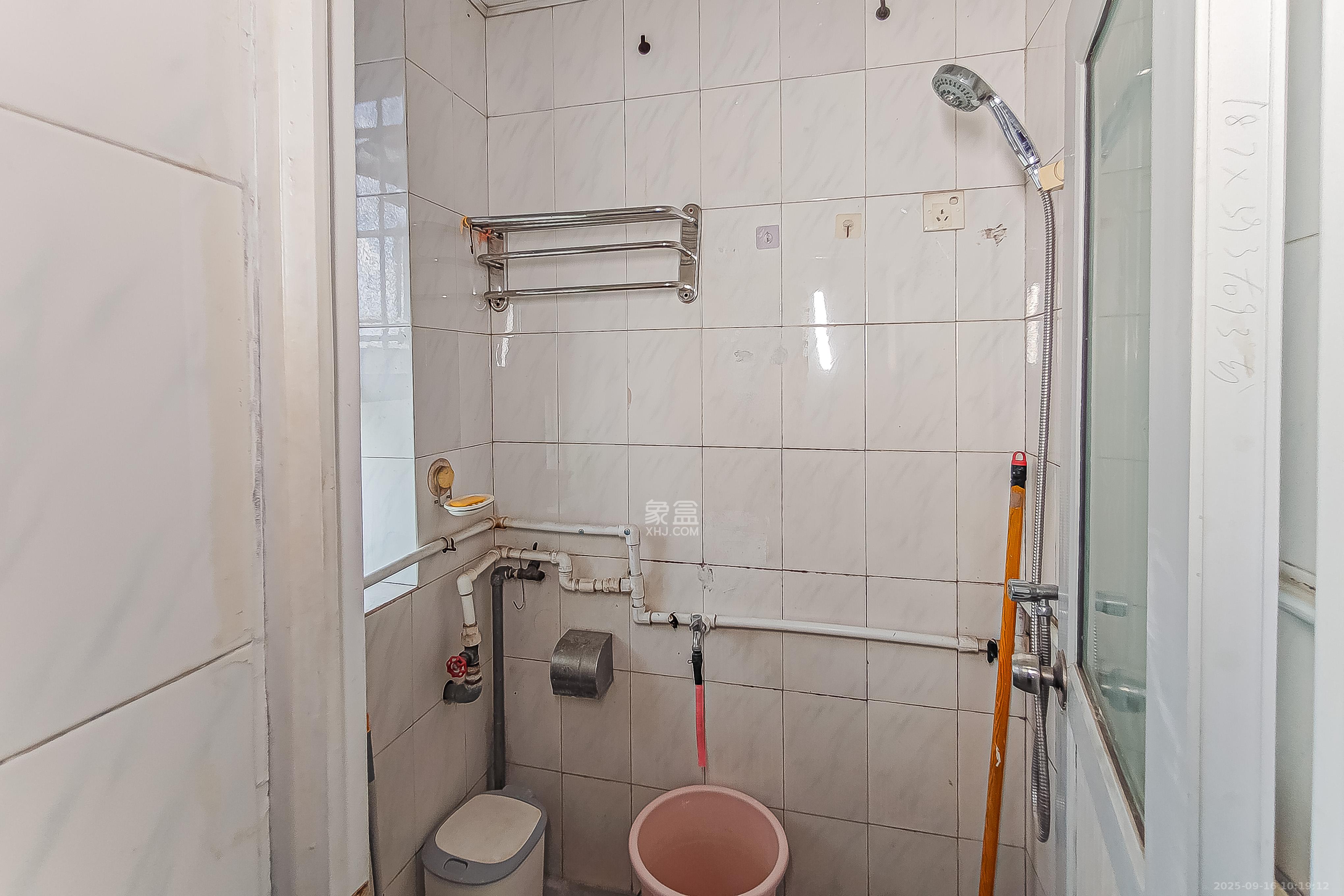 祝威岗散盘 2室2厅1卫 48.0万 祝威岗散盘 2室2厅1卫 48.0万卫生间