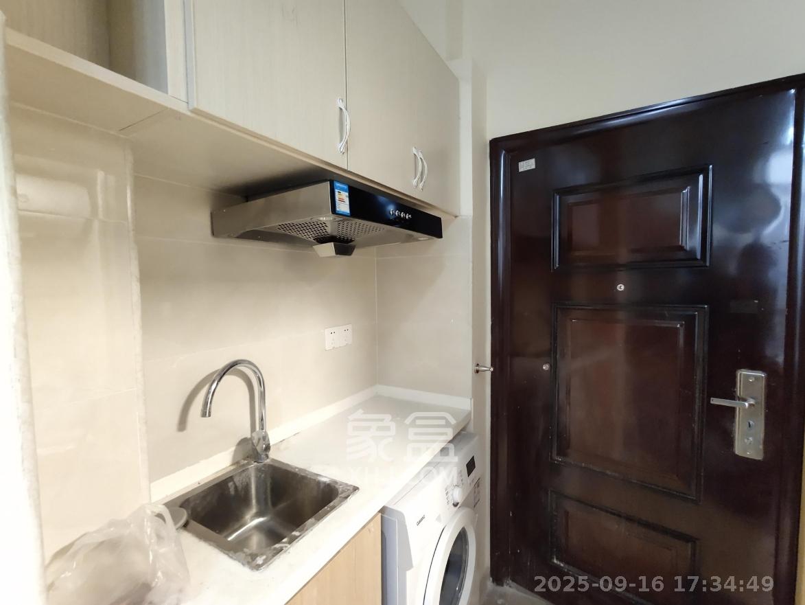 兰亭湾畔 1室1厅1卫 1000.0元/月 兰亭湾畔 1室1厅1卫 1000.0元/月室内图