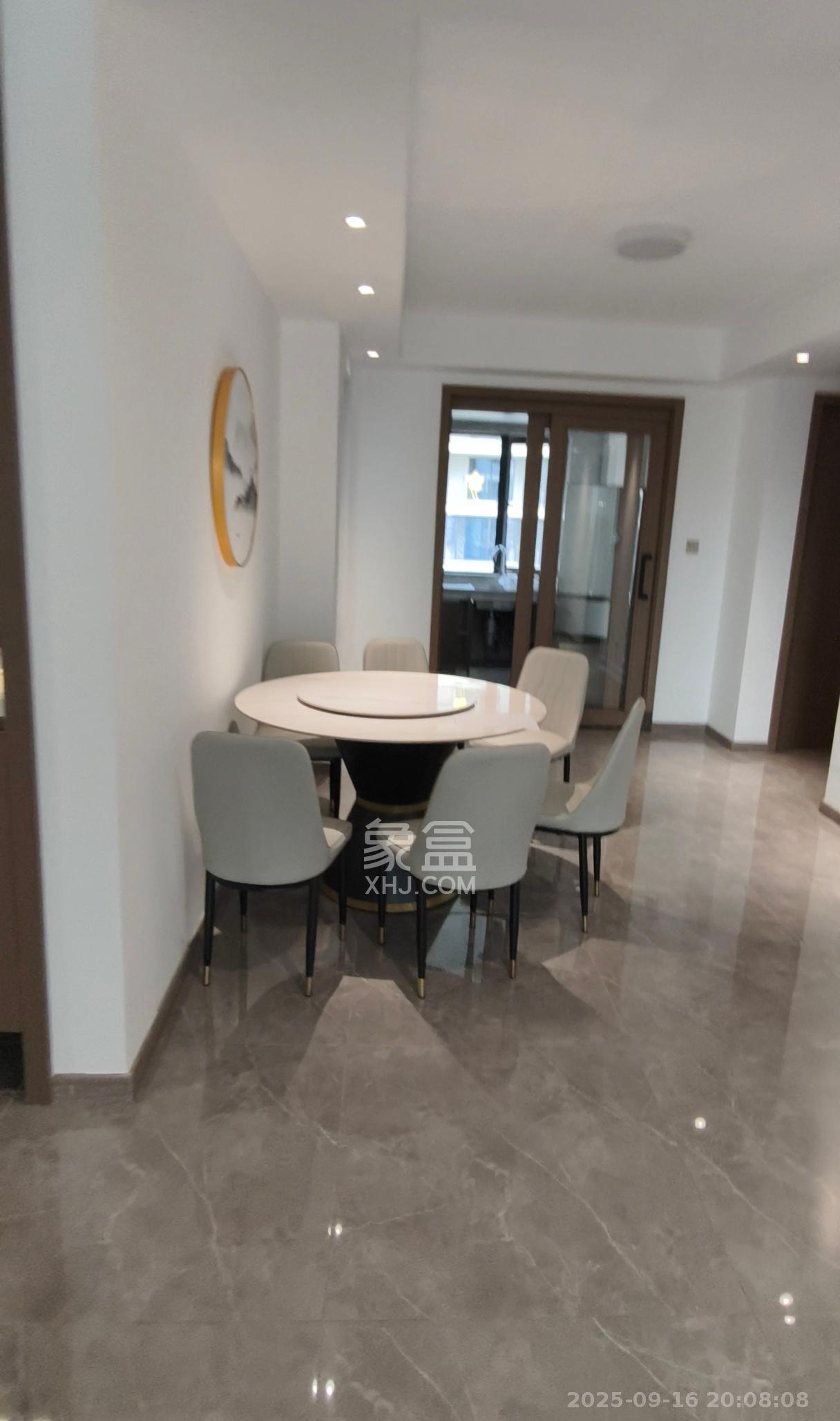 江悦和鸣  4室2厅2卫    3800.0元/月室内图