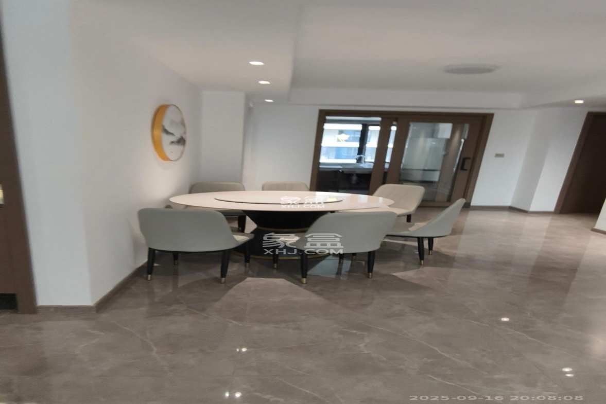 江悦和鸣 4室2厅2卫 3800.0元/月 江悦和鸣 4室2厅2卫 3800.0元/月室内图