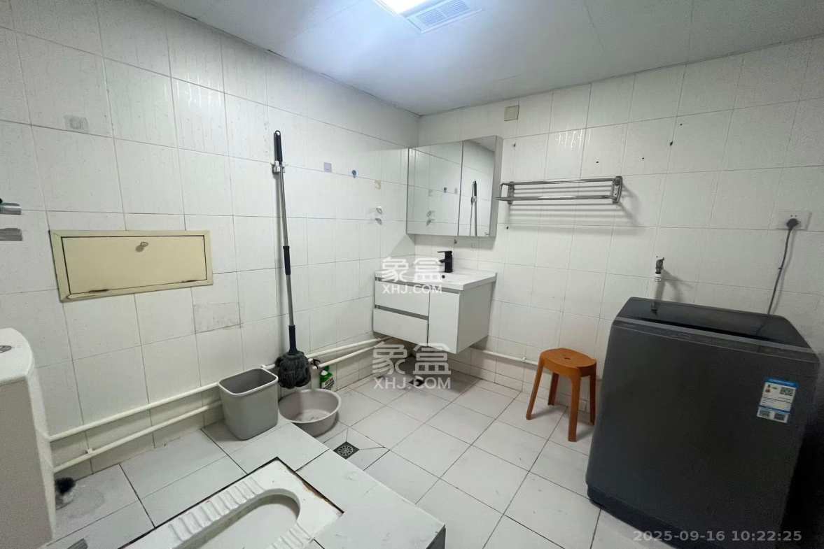 维一星城  3室2厅2卫    2600.0元/月 维一星城  3室2厅2卫    2600.0元/月室内图