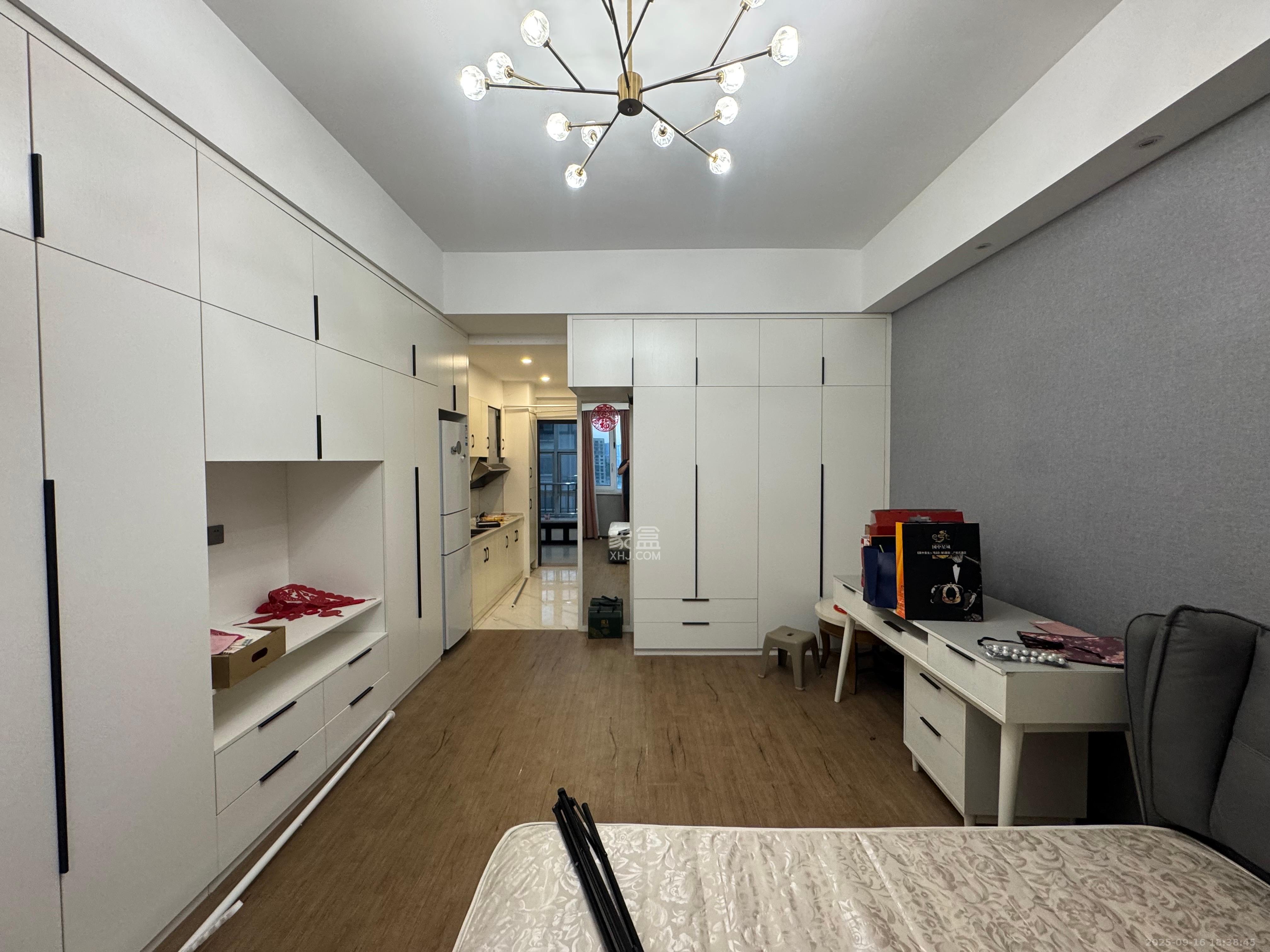 嘉斯茂购物广场（国中星城）  1室0厅0卫    1800.0元/月室内图