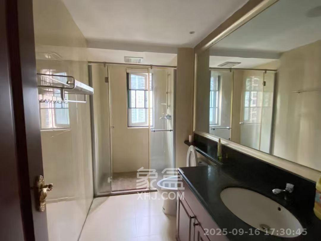 恒大翡翠华庭  4室2厅2卫    3000.0元/月室内图