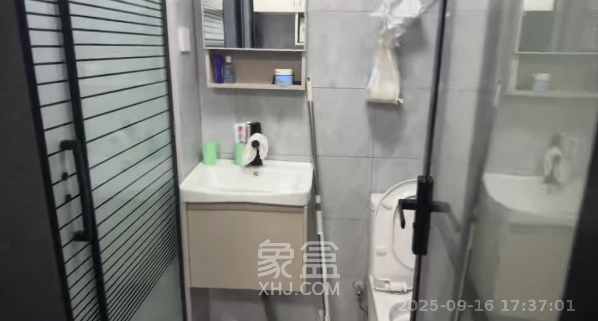 中海珑悦府 1室0厅0卫 1300.0元/月 中海珑悦府 1室0厅0卫 1300.0元/月室内图