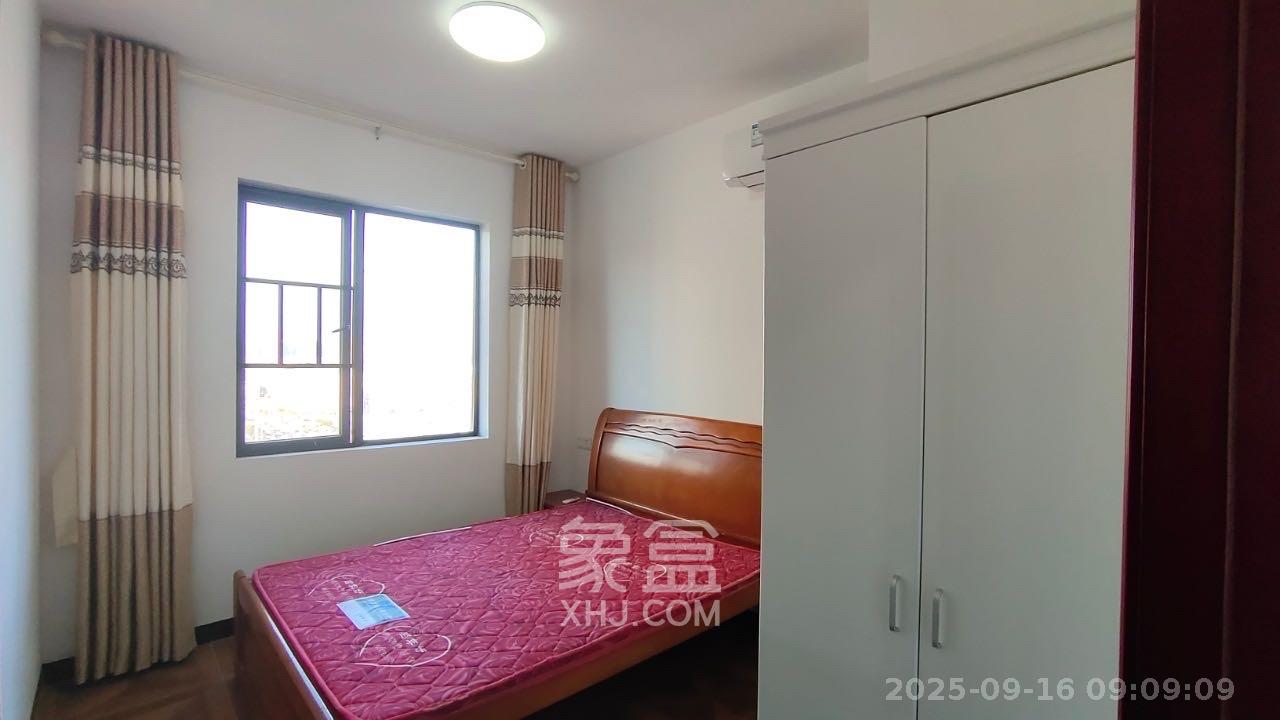 中南红领邦（红星嘉和苑）  3室2厅2卫    2400.0元/月室内图