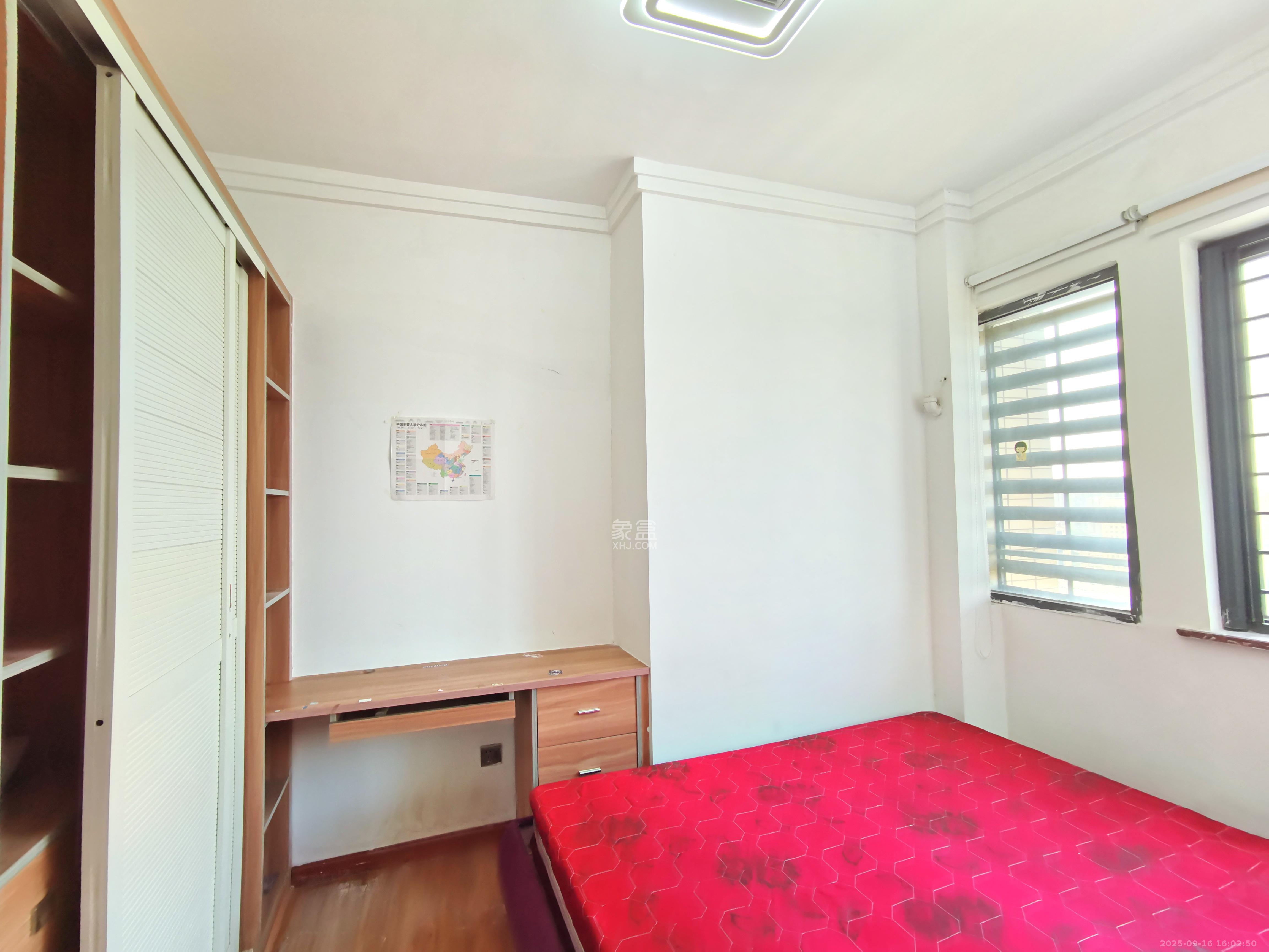 极目楚天 2室2厅1卫 2200.0元/月 极目楚天 2室2厅1卫 2200.0元/月室内图