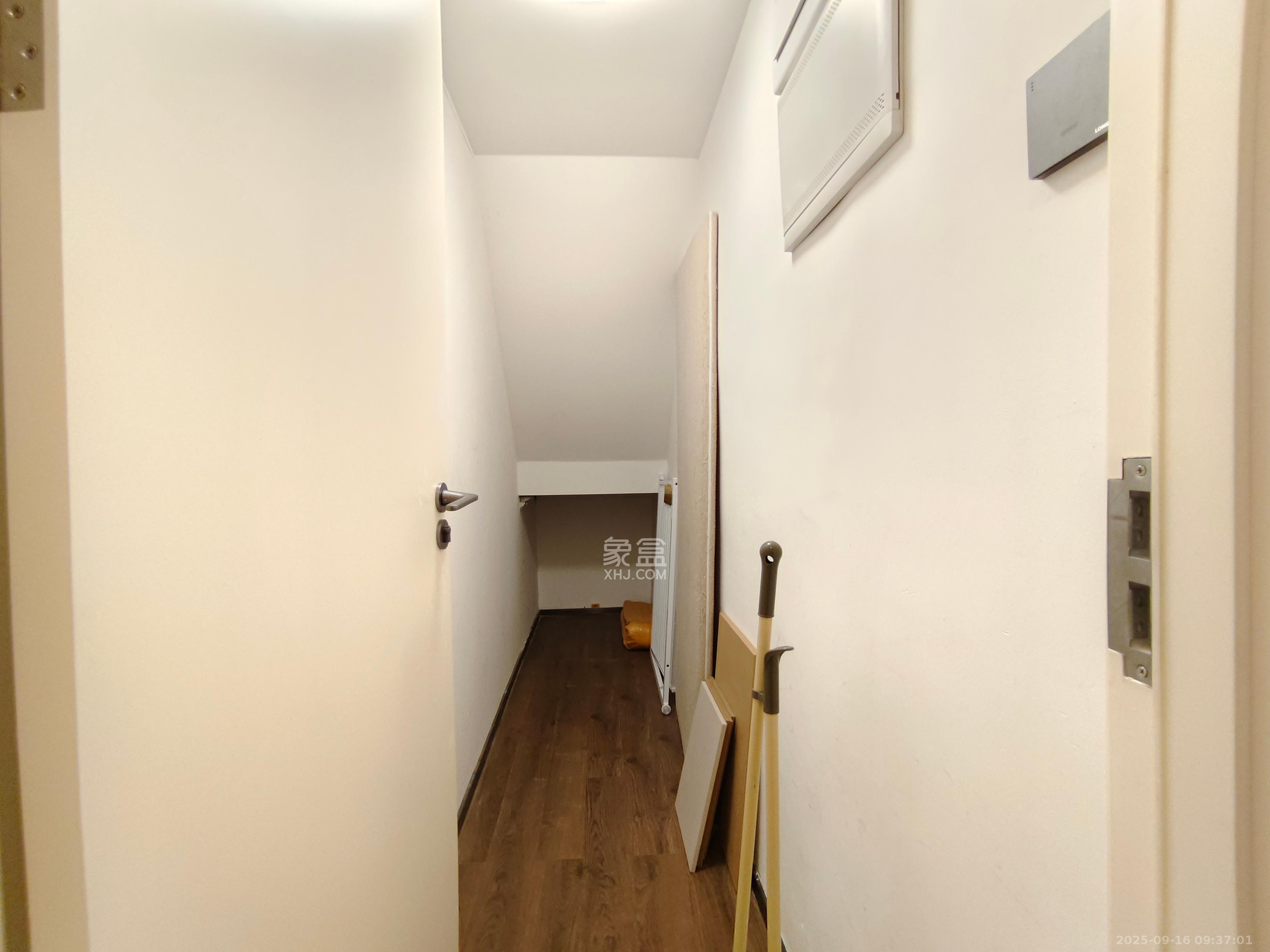 达美寰宇中心 2室1厅1卫 4500.0元/月 达美寰宇中心 2室1厅1卫 4500.0元/月室内图