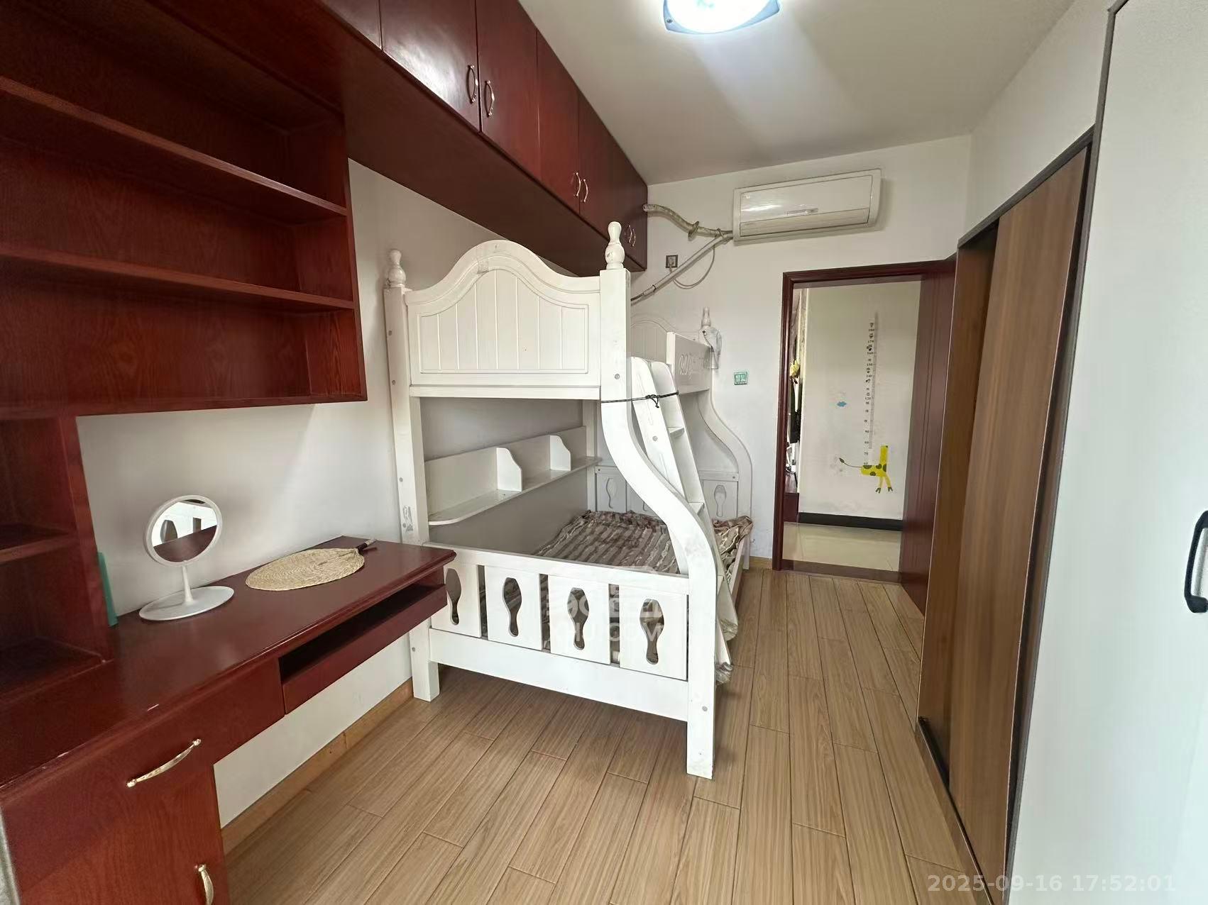 怡海星城  2室2厅1卫    1300.0元/月室内图