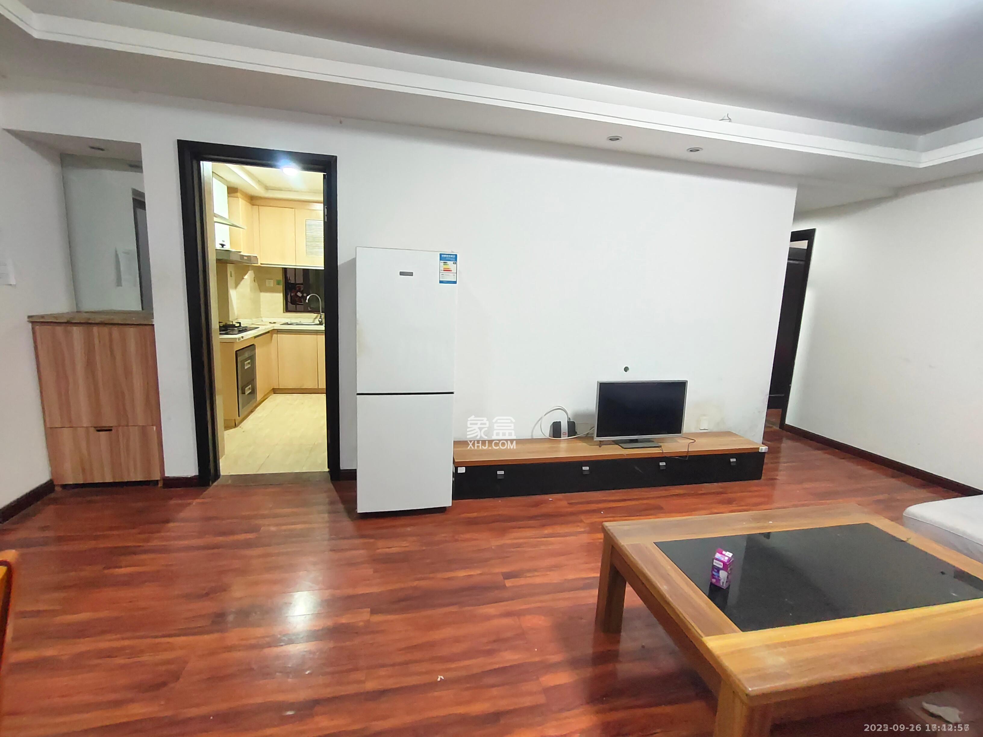 绿地中央广场 3室2厅1卫 2500.0元/月 绿地中央广场 3室2厅1卫 2500.0元/月室内图