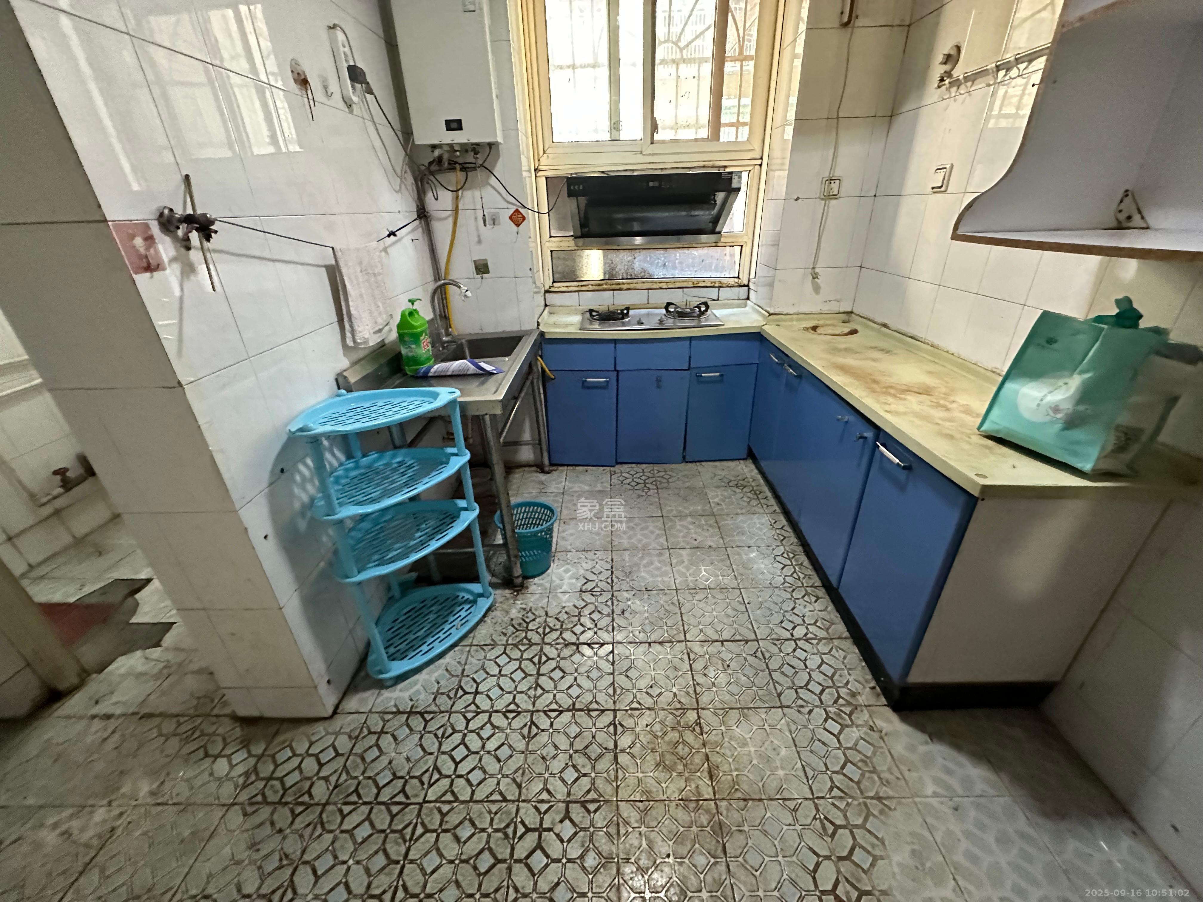 交通设计院(伍家岭)  2室2厅1卫    2200.0元/月 交通设计院(伍家岭)  2室2厅1卫    2200.0元/月室内图