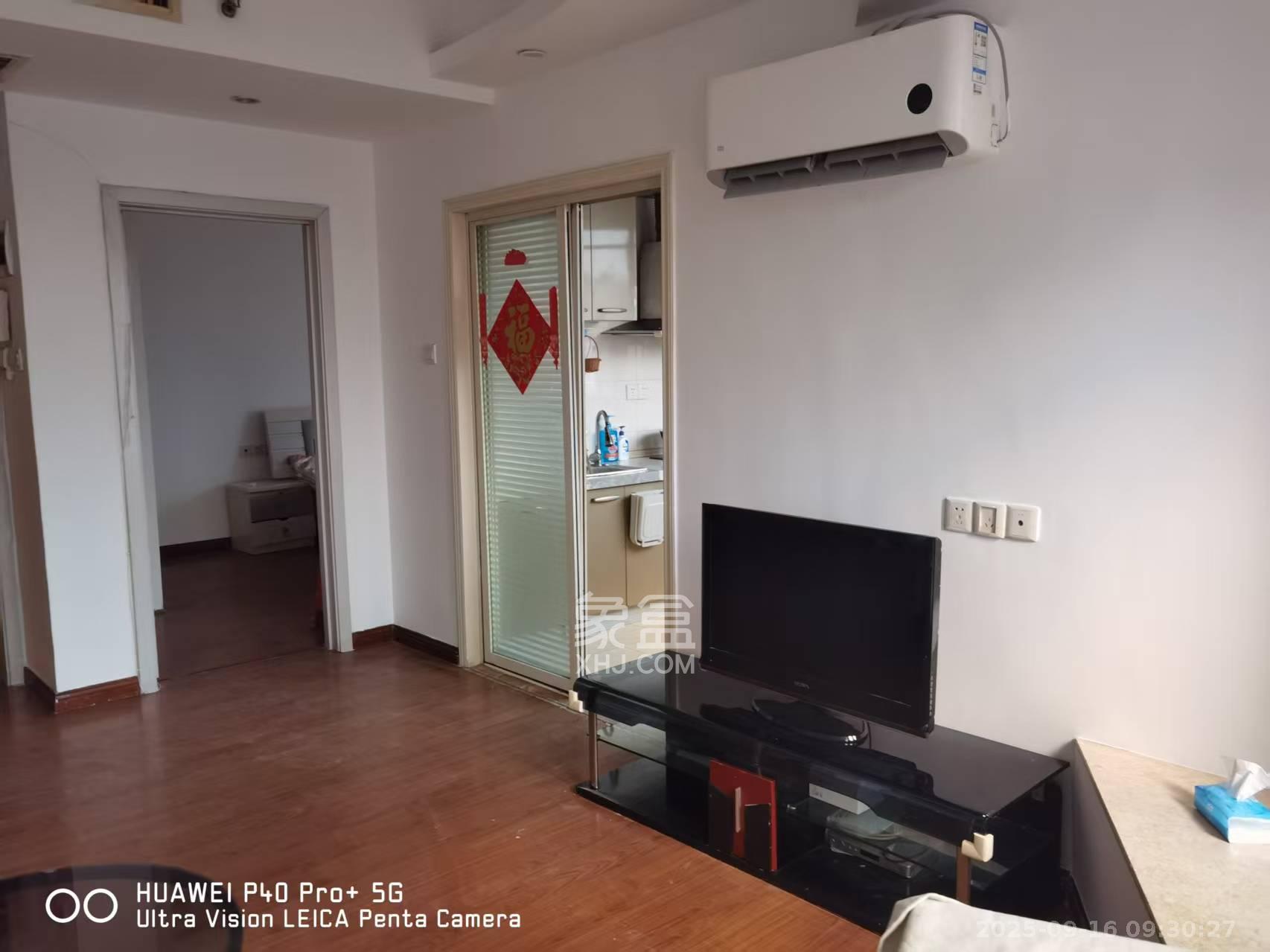 泉昇同福大厦 1室1厅1卫 2200.0元/月 泉昇同福大厦 1室1厅1卫 2200.0元/月室内图