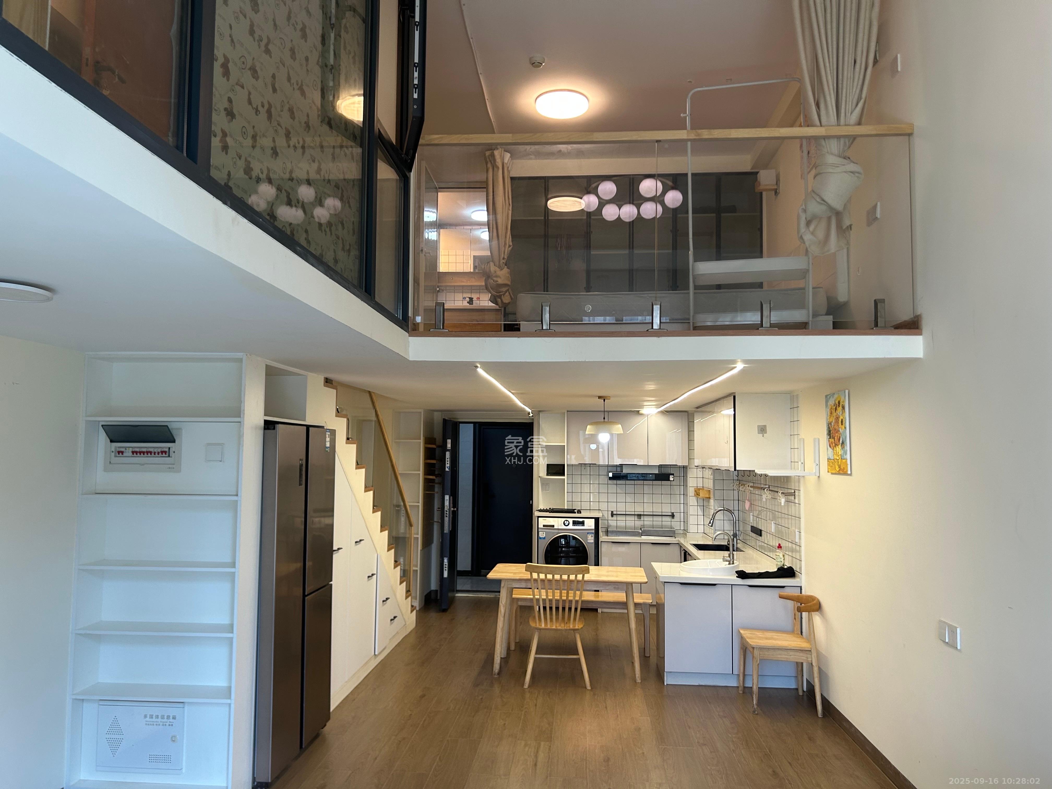 中国铁建梅溪青秀三期 2室1厅1卫 2000.0元/月 中国铁建梅溪青秀三期 2室1厅1卫 2000.0元/月室内图