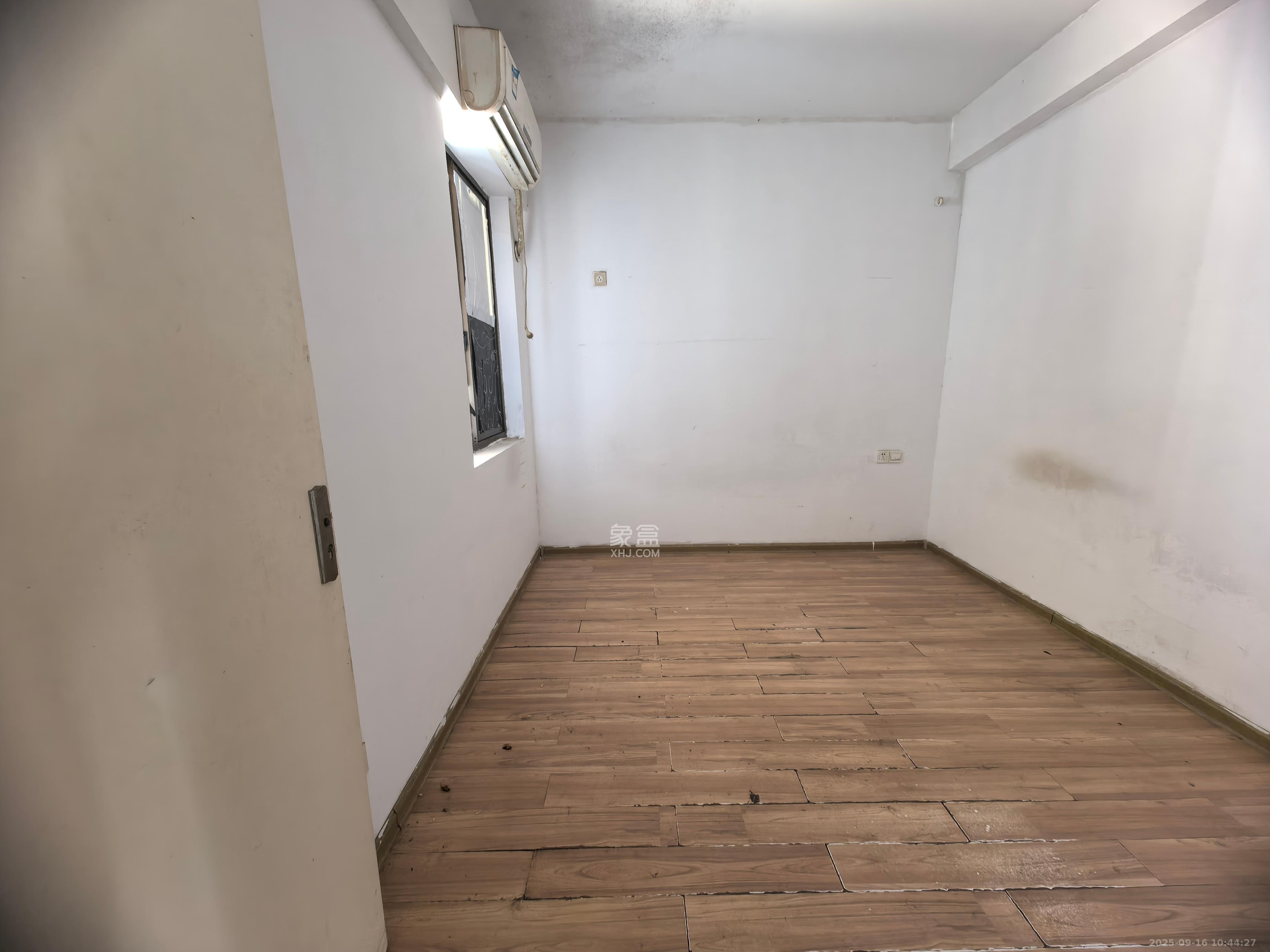 长宝1667 3室2厅2卫 3800.0元/月 长宝1667 3室2厅2卫 3800.0元/月室内图