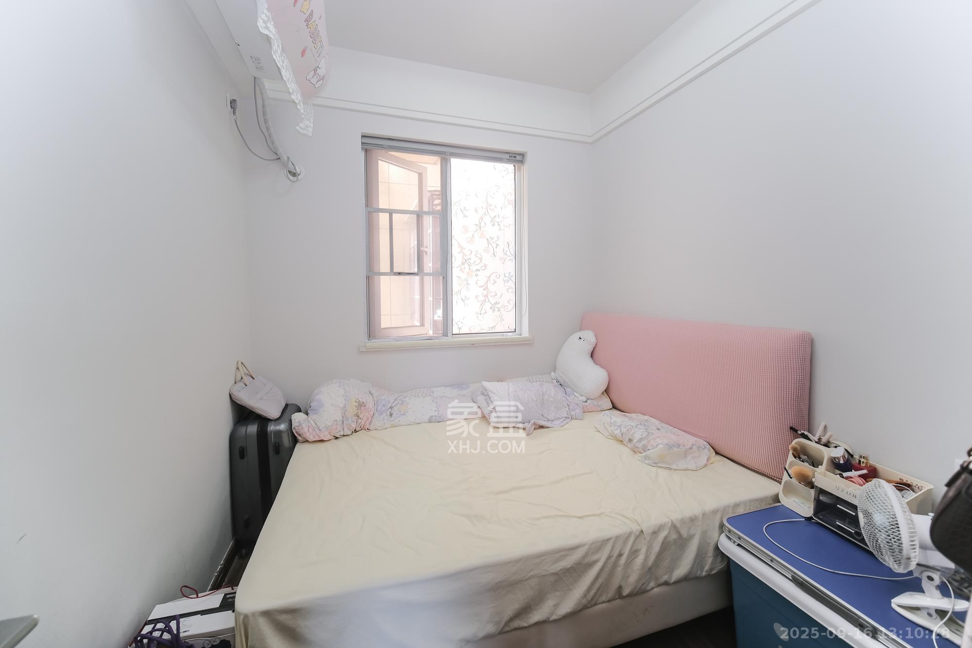 保利香槟国际 4室2厅2卫 103.0万 保利香槟国际 4室2厅2卫 103.0万卧室