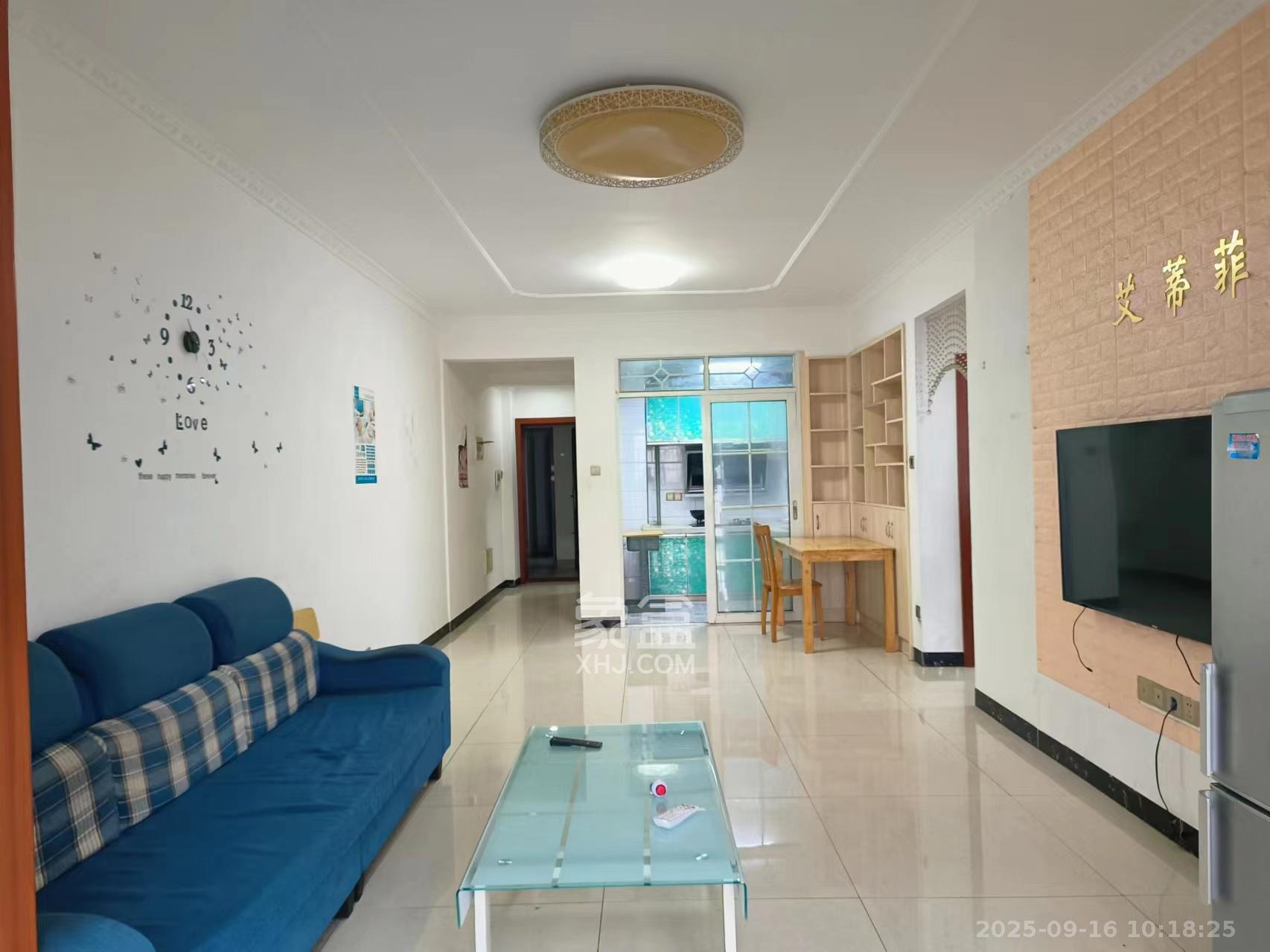 南庭城果 3室2厅1卫 2300.0元/月 南庭城果 3室2厅1卫 2300.0元/月室内图