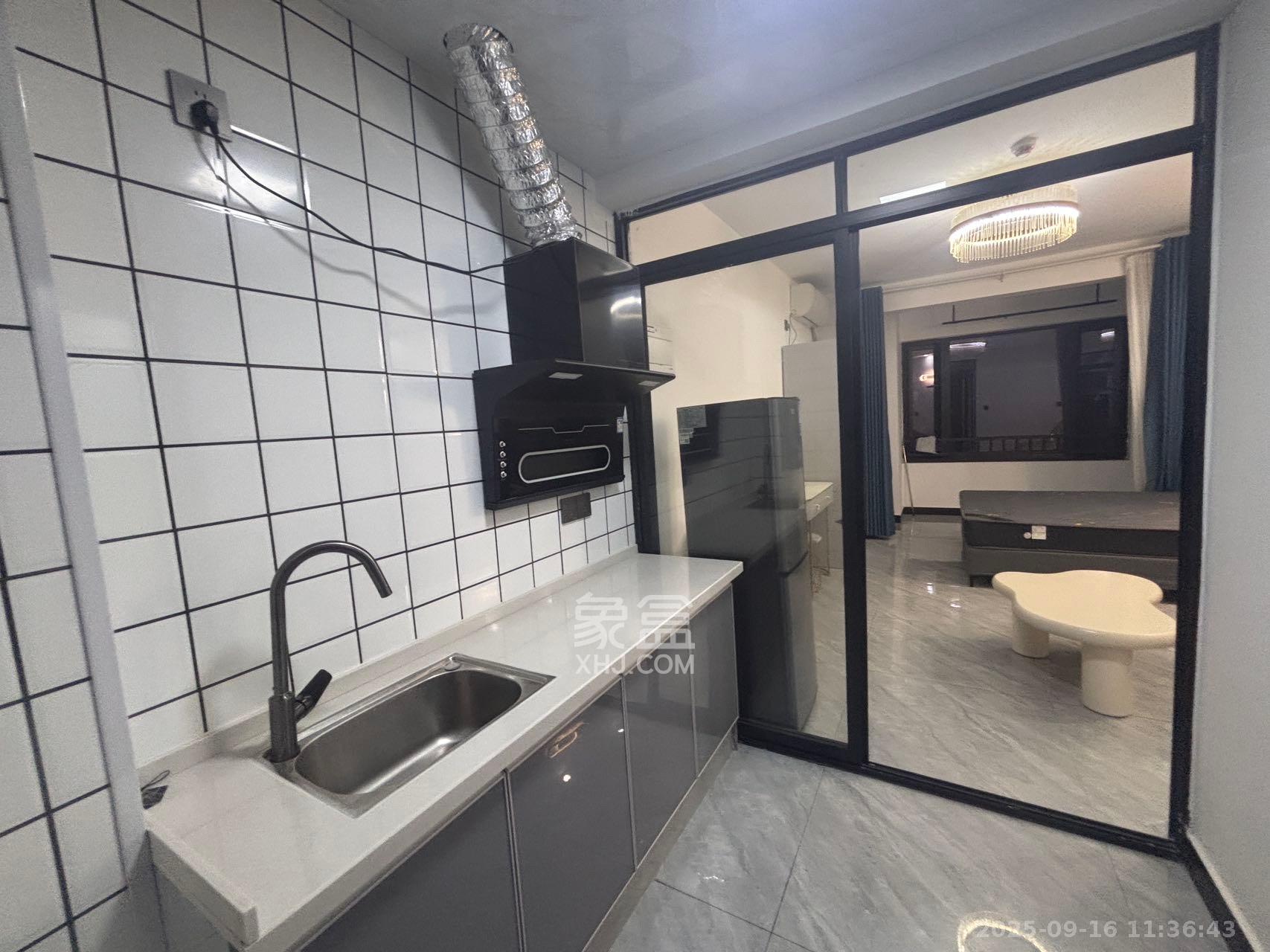 中海珑悦府 1室0厅0卫 1250.0元/月 中海珑悦府 1室0厅0卫 1250.0元/月室内图