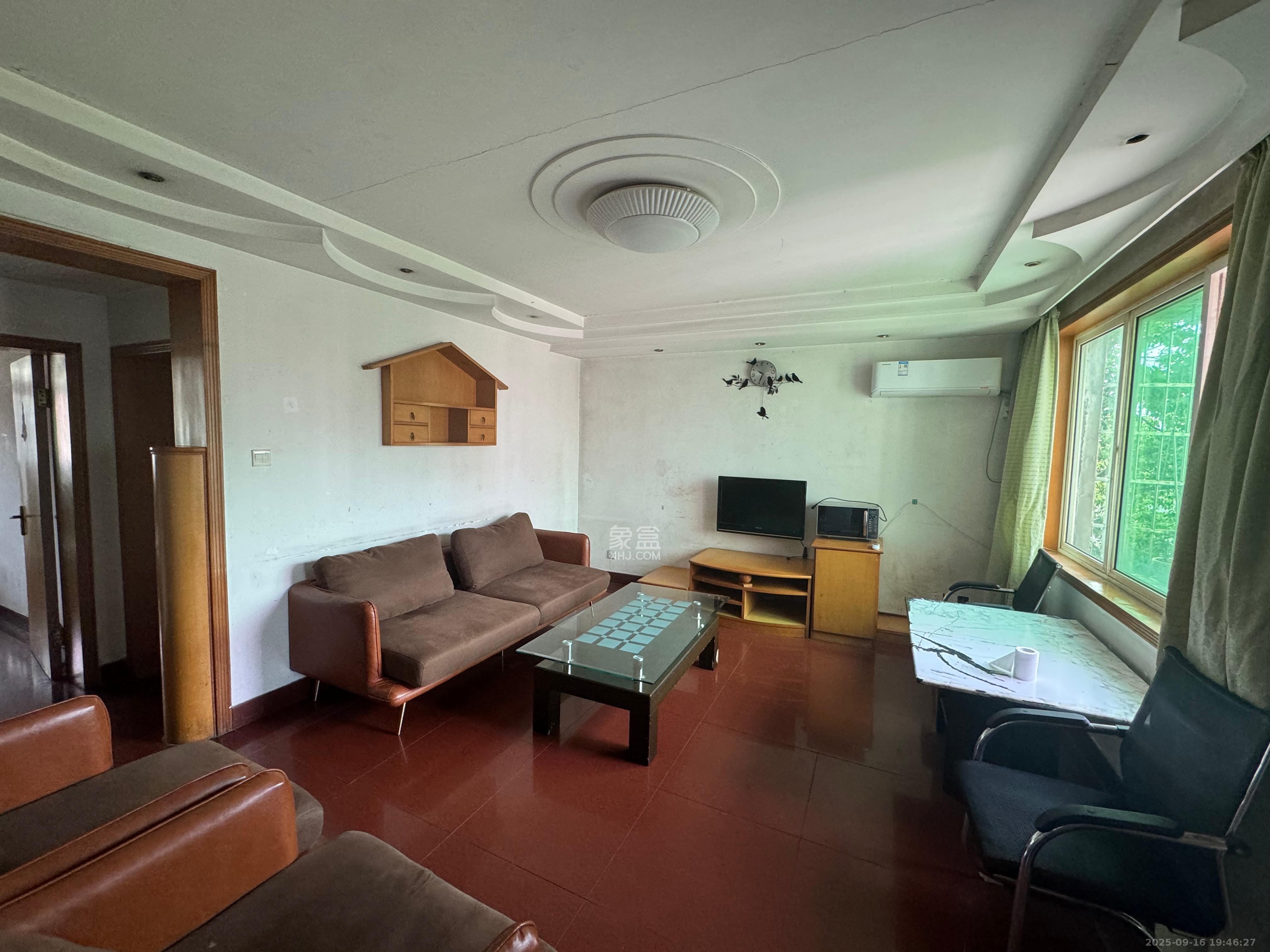 杜家塘小区 2室2厅1卫 1800.0元/月 杜家塘小区 2室2厅1卫 1800.0元/月室内图