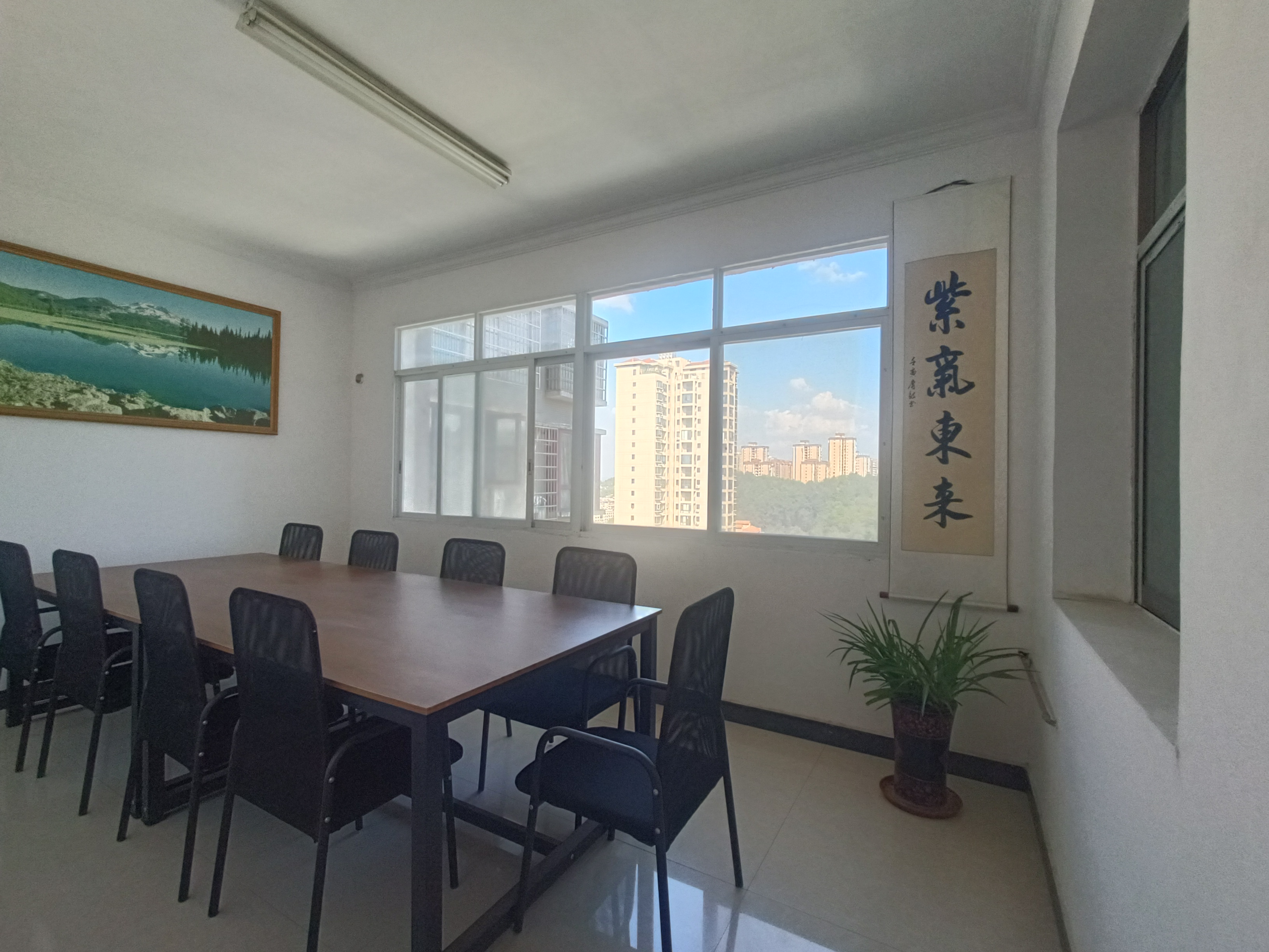 顺景嘉园  4室2厅2卫    85.8万客厅