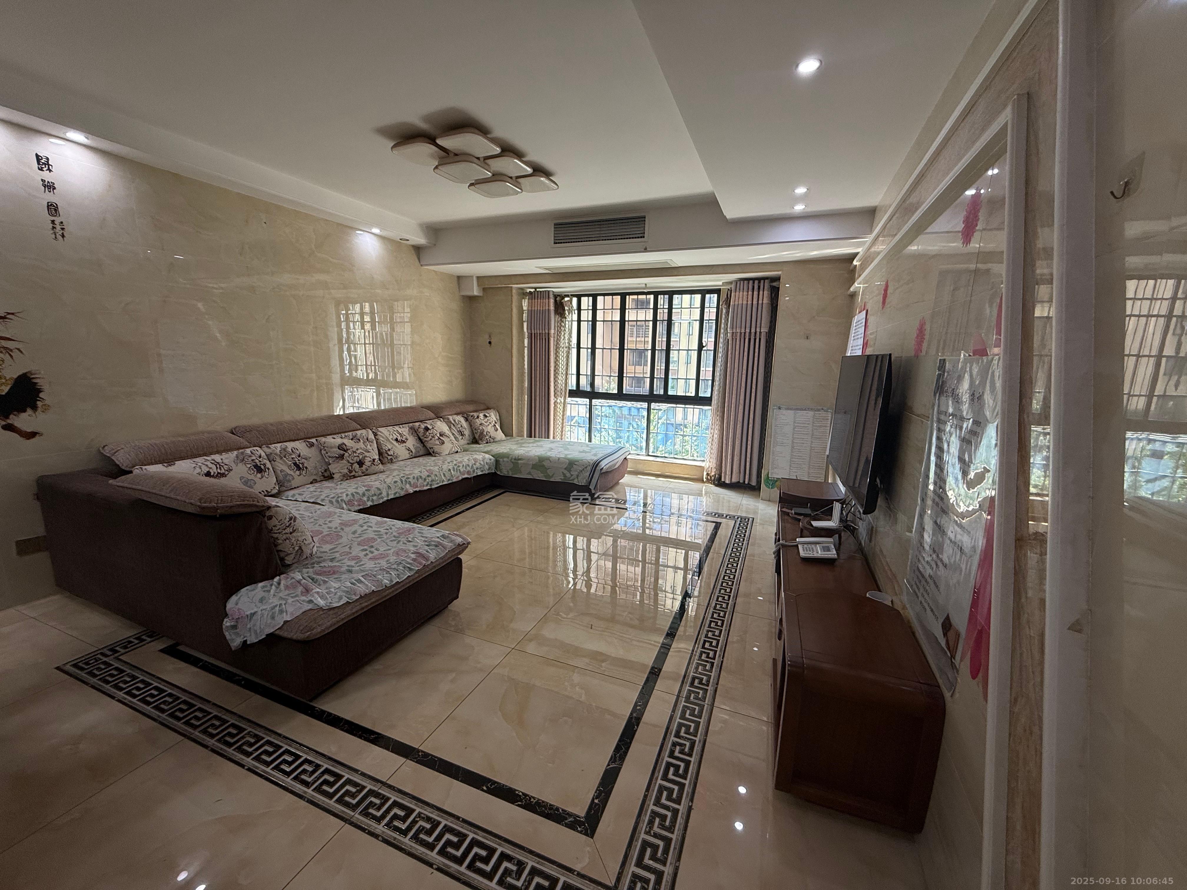 兰亭都荟（璟峰苑）  4室2厅2卫    4000.0元/月室内图