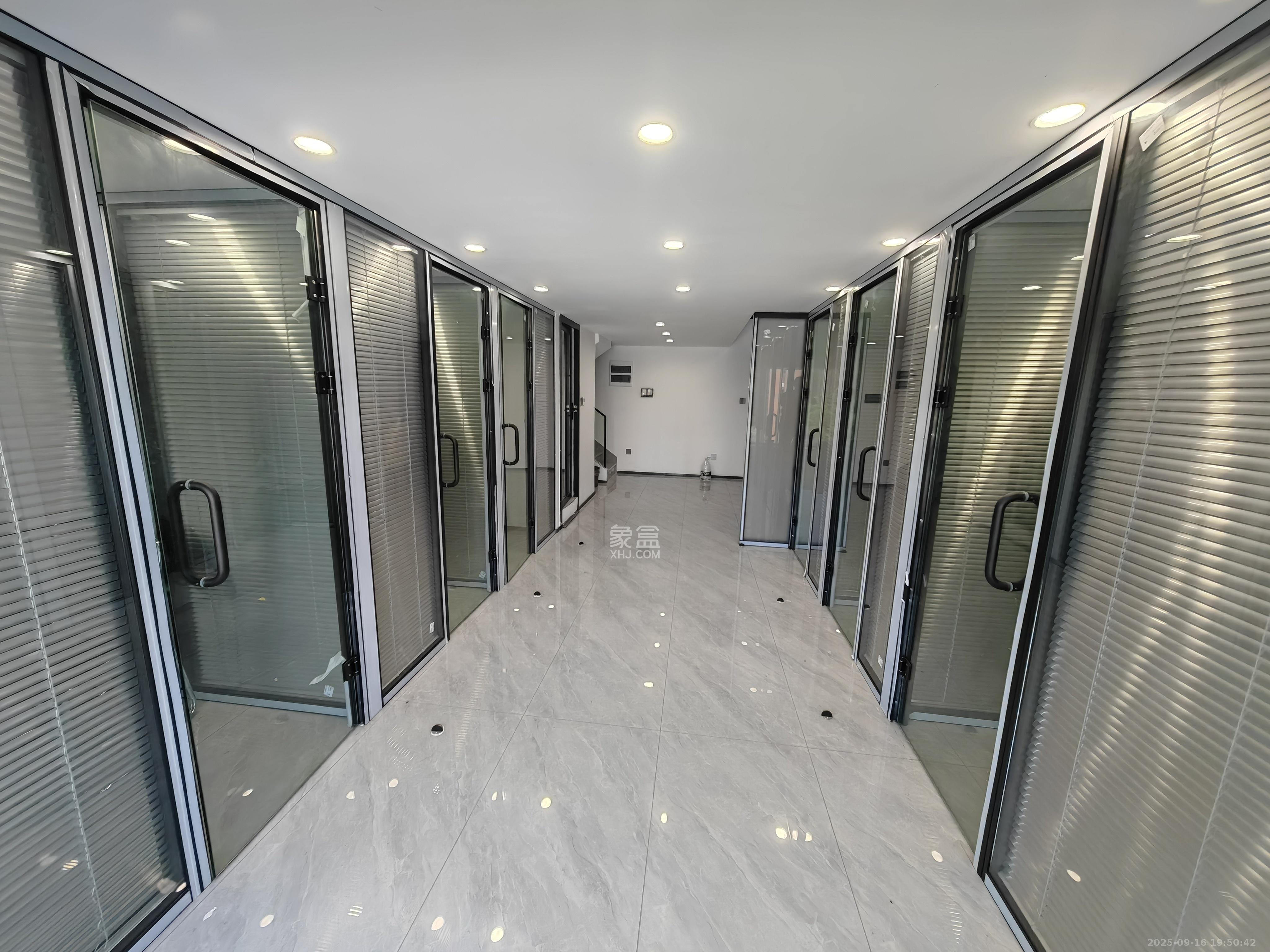 京武浪琴山三期（京武中心）  2室1厅1卫    5000.0元/月室内图