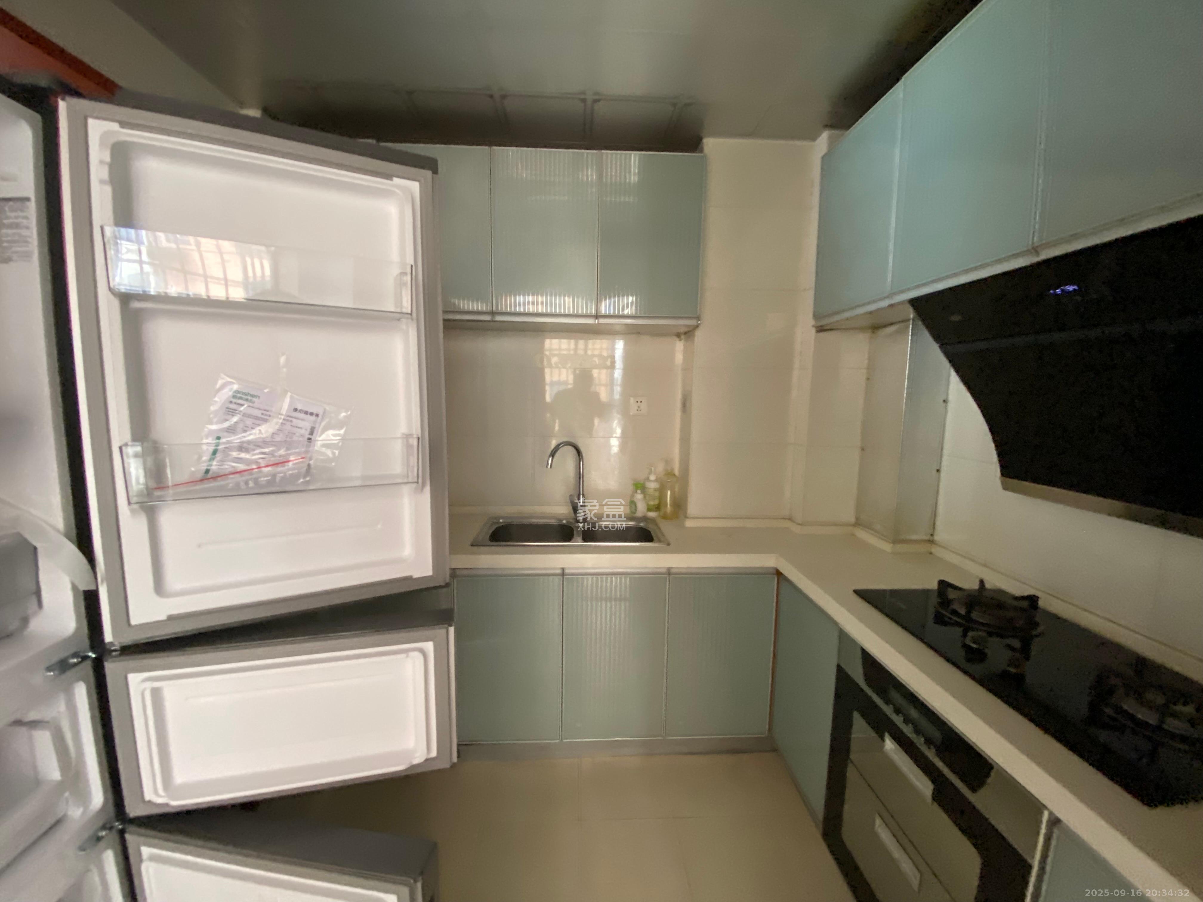 湘府十城(汇财御景湾新寓,汇财国际) 2室2厅1卫 2000.0元/月 湘府十城(汇财御景湾新寓,汇财国际) 2室2厅1卫 2000.0元/月室内图