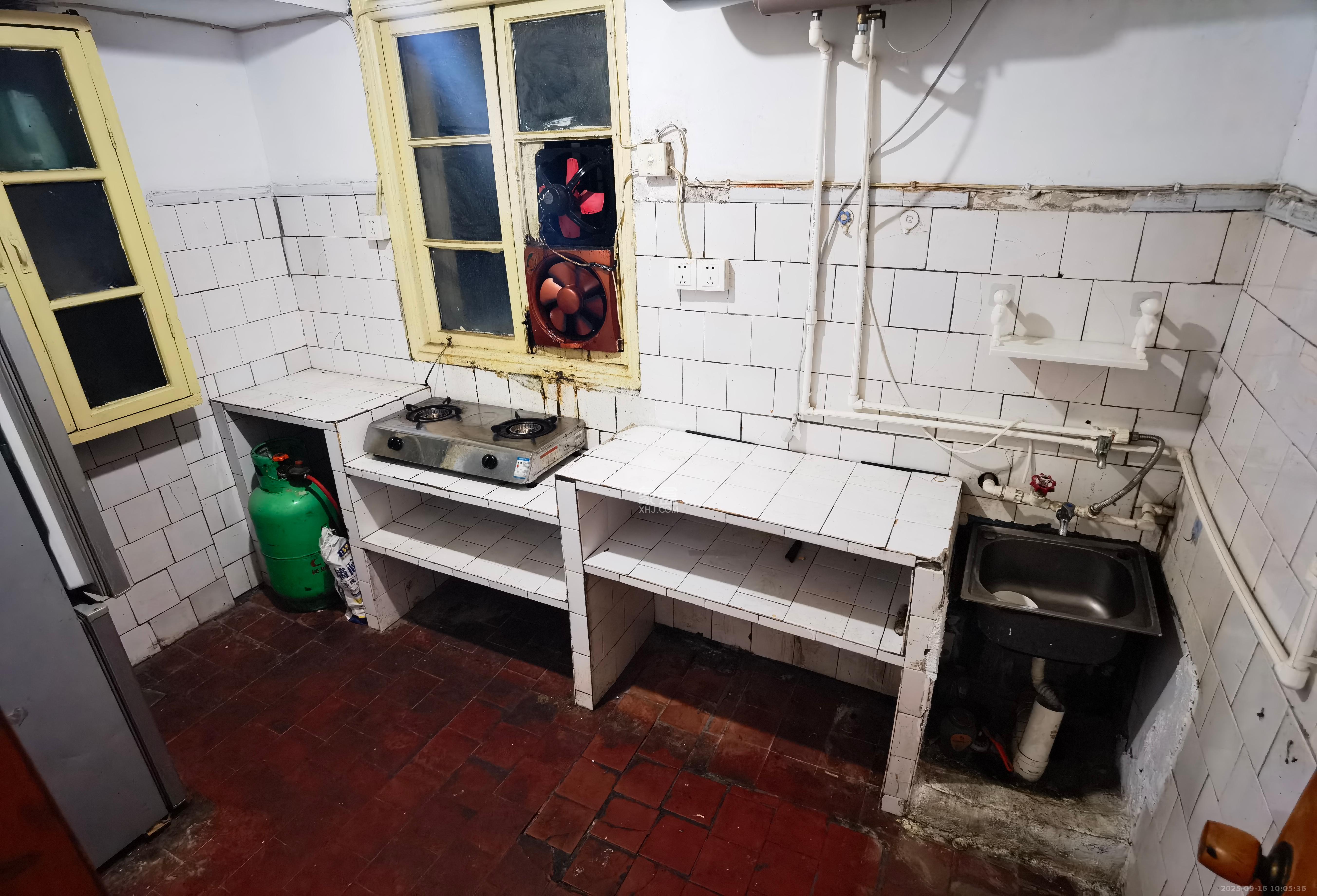 晴佳巷散盘 1室1厅1卫 1200.0元/月 晴佳巷散盘 1室1厅1卫 1200.0元/月室内图