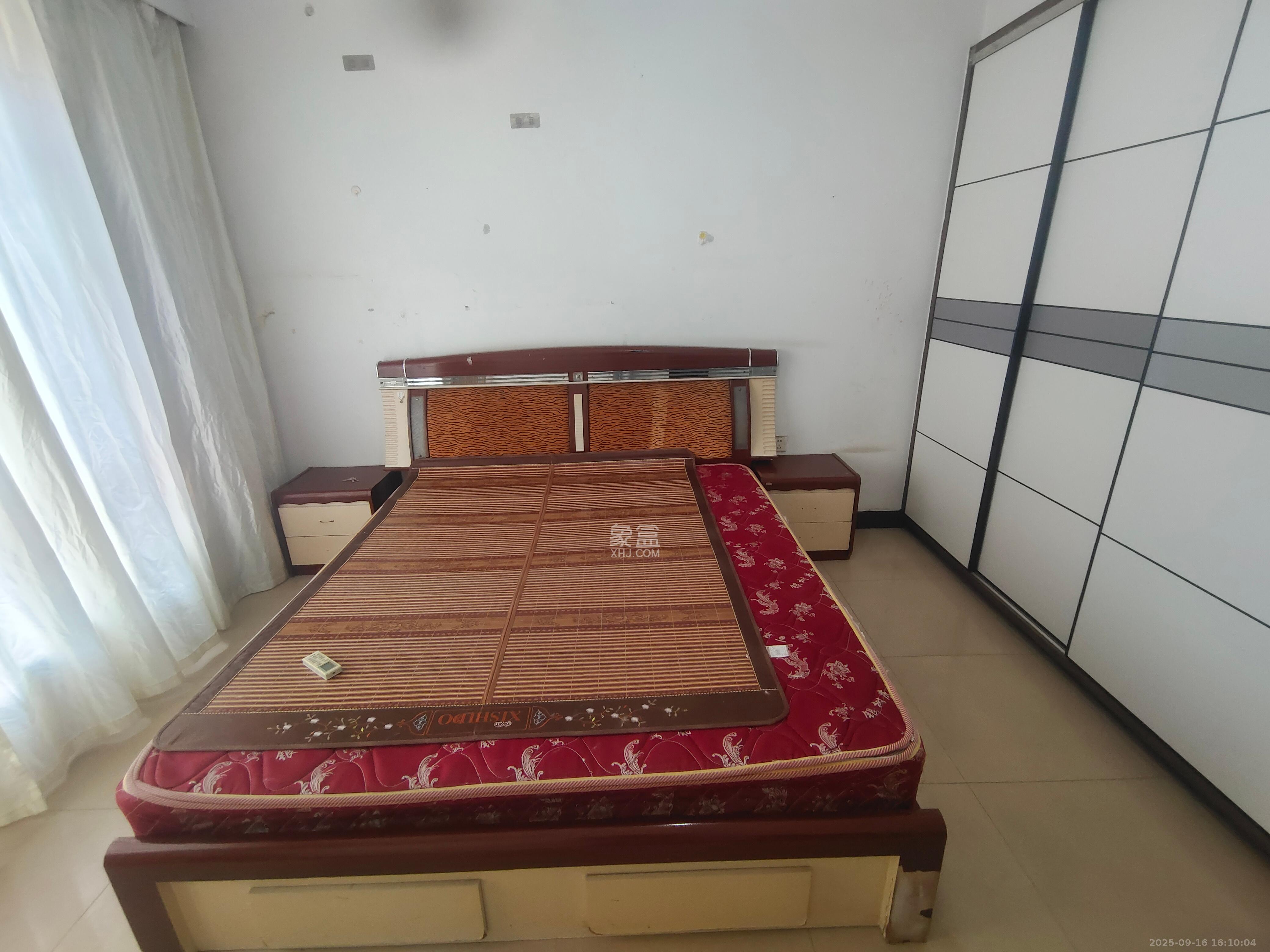 金峰小区北院（七里营社区）  3室2厅2卫    2000.0元/月室内图