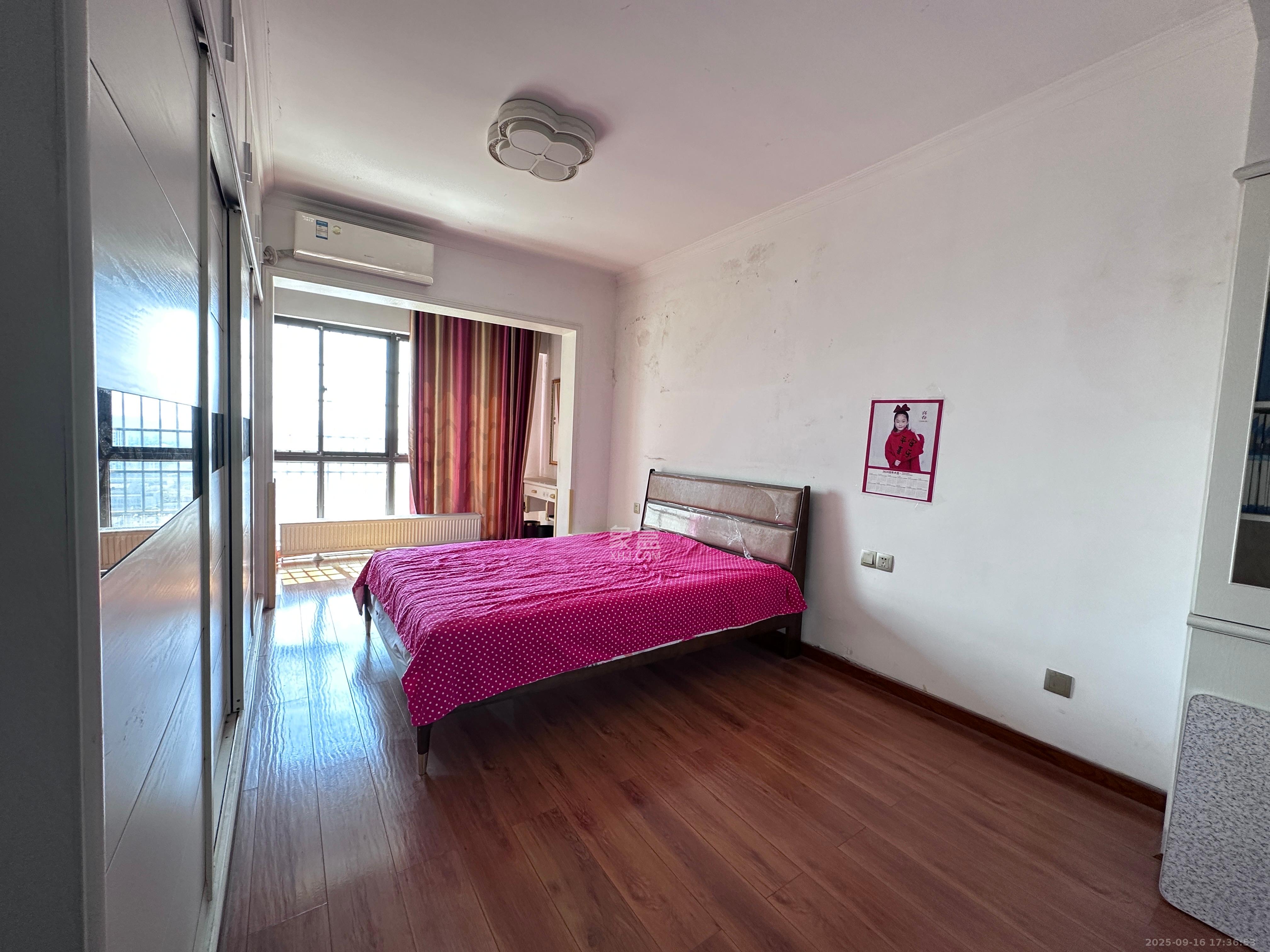 联丰苑 3室2厅2卫 2400.0元/月 联丰苑 3室2厅2卫 2400.0元/月室内图