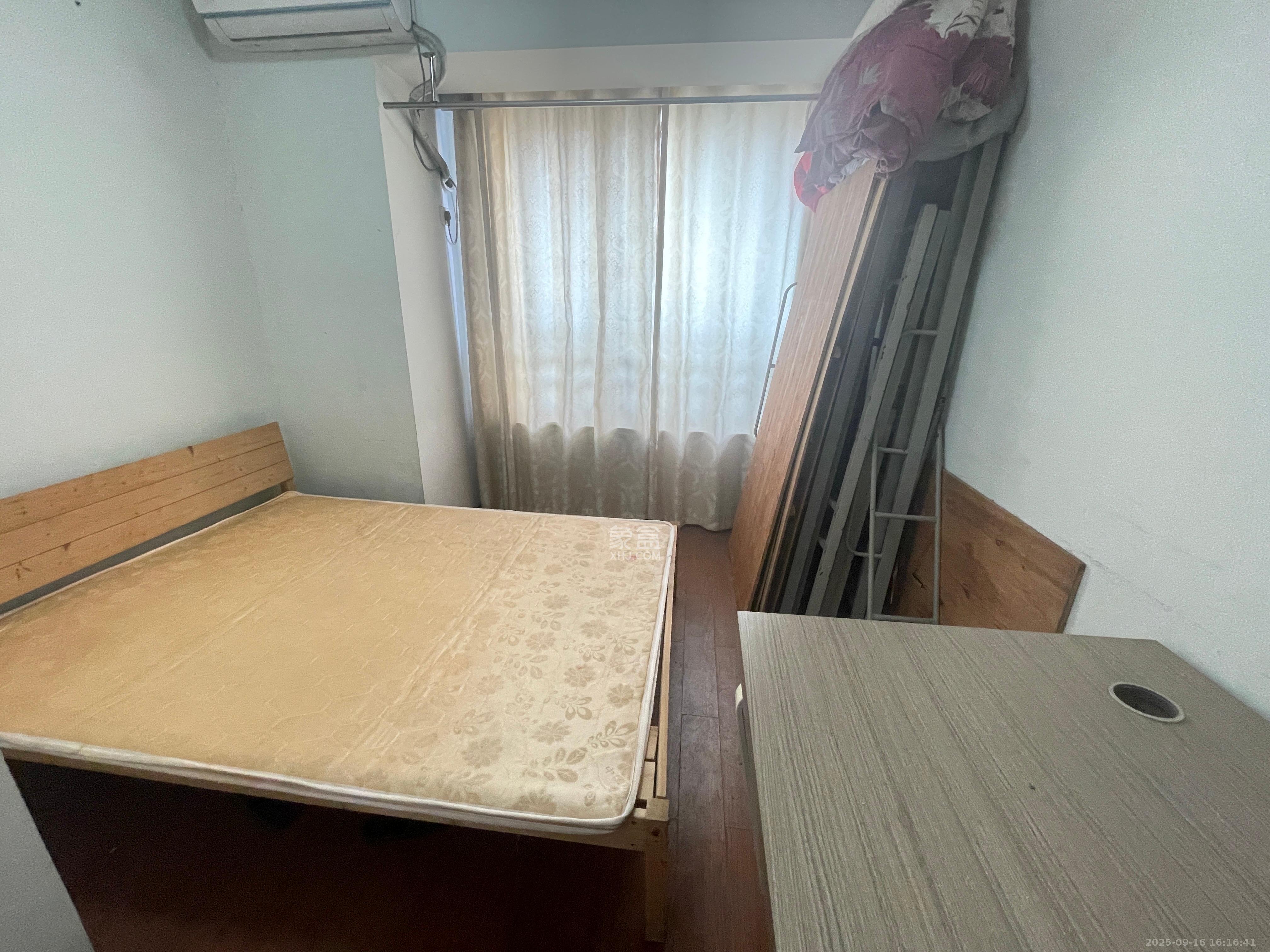 西子一间  2室1厅1卫   2200.00元/月室内图