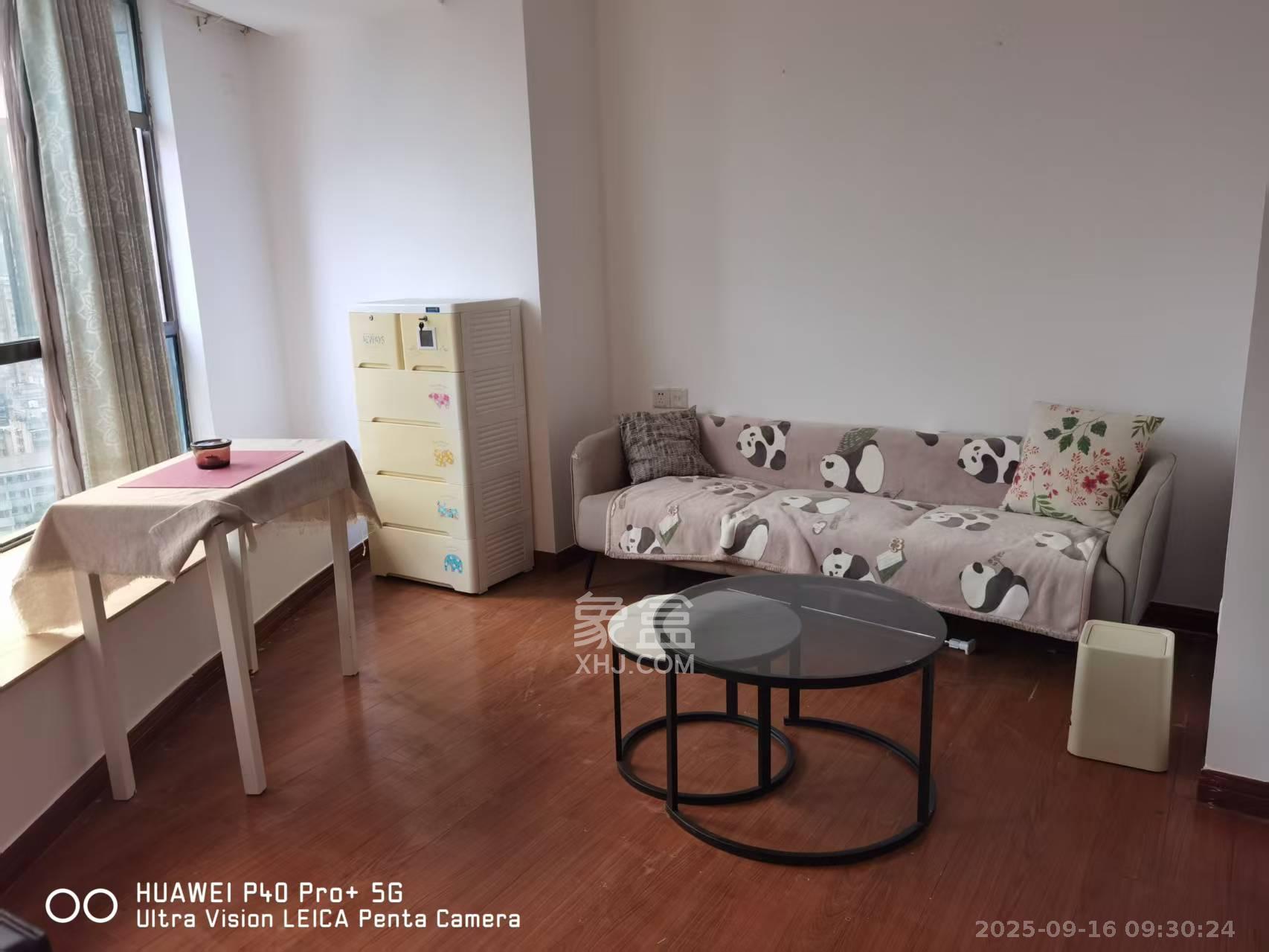 泉昇同福大厦  1室1厅1卫    2200.0元/月室内图