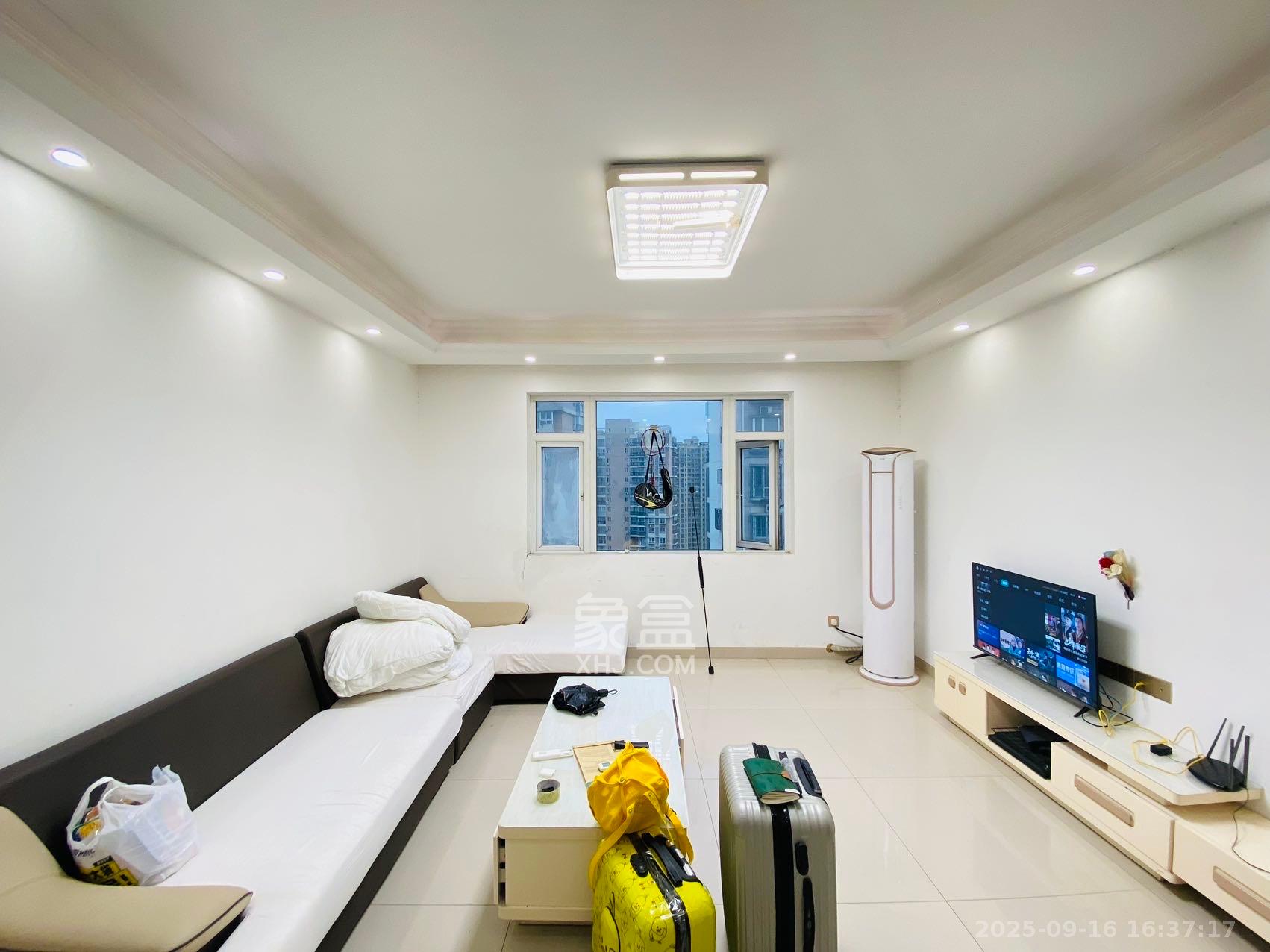 中房F联邦  4室2厅2卫    3200.0元/月室内图