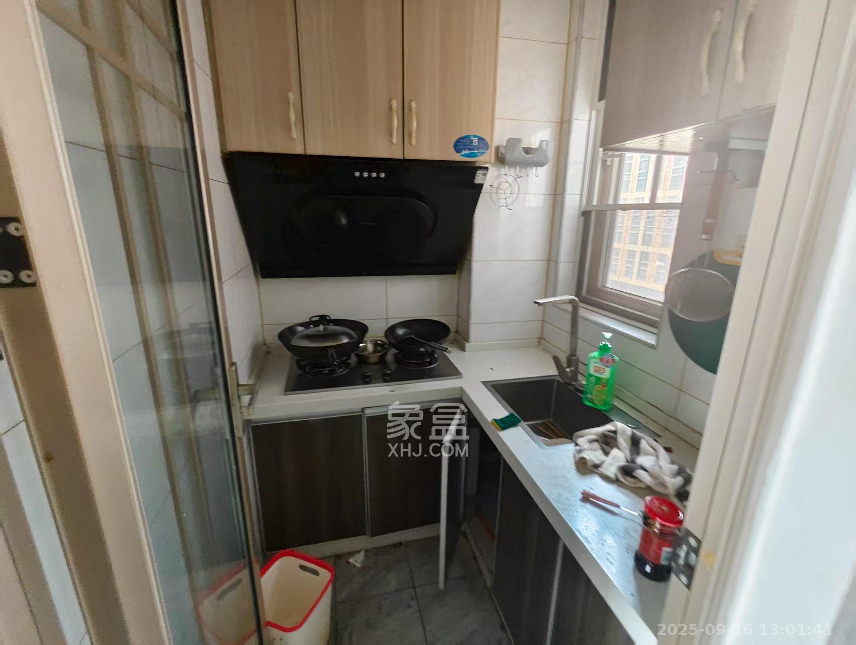 芙蓉万国城MOMA(卓越汇富苑) 2室1厅1卫 1900.0元/月 芙蓉万国城MOMA(卓越汇富苑) 2室1厅1卫 1900.0元/月室内图