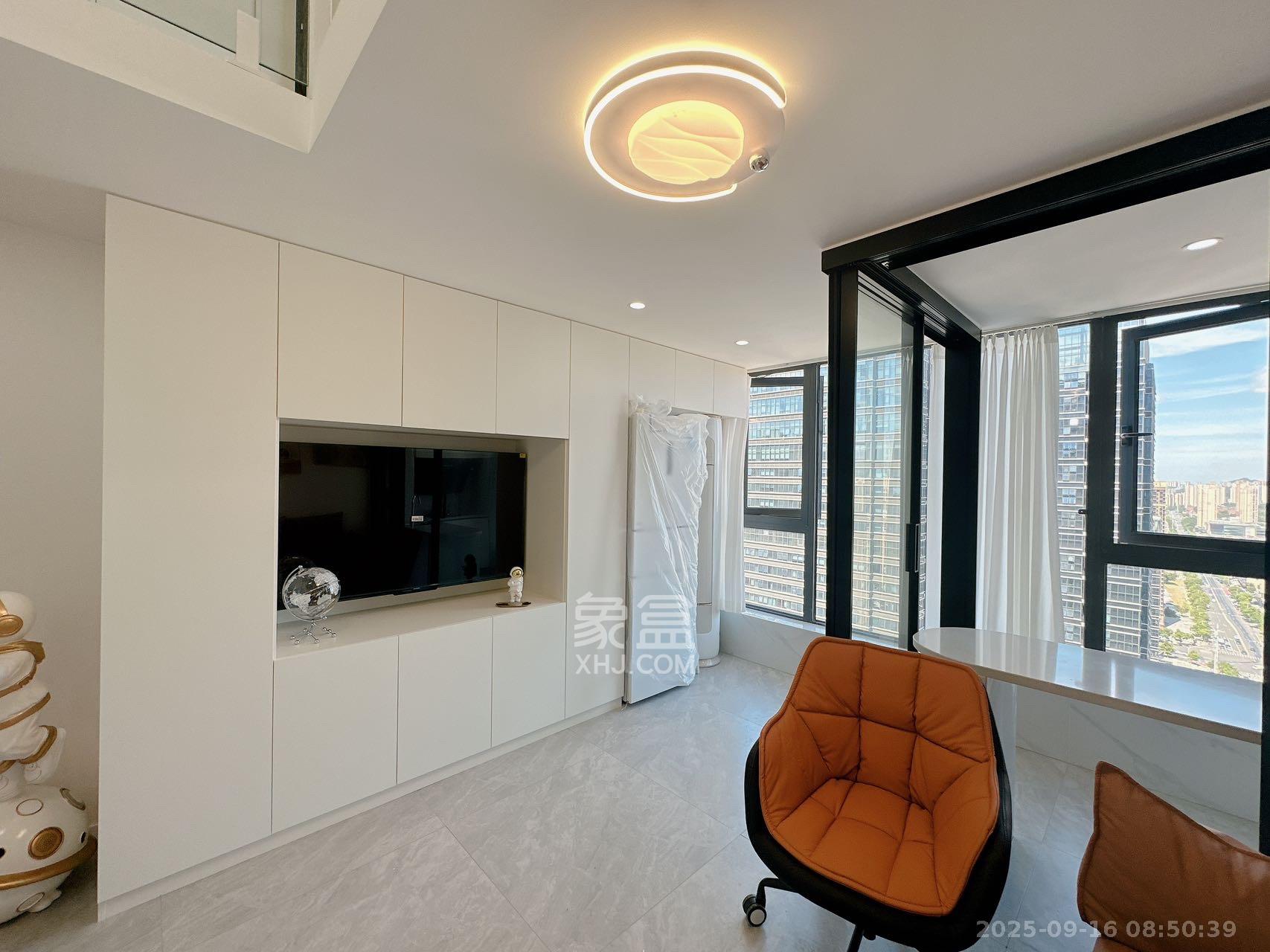 卓越中寰 1室1厅1卫 2800.0元/月 卓越中寰 1室1厅1卫 2800.0元/月室内图