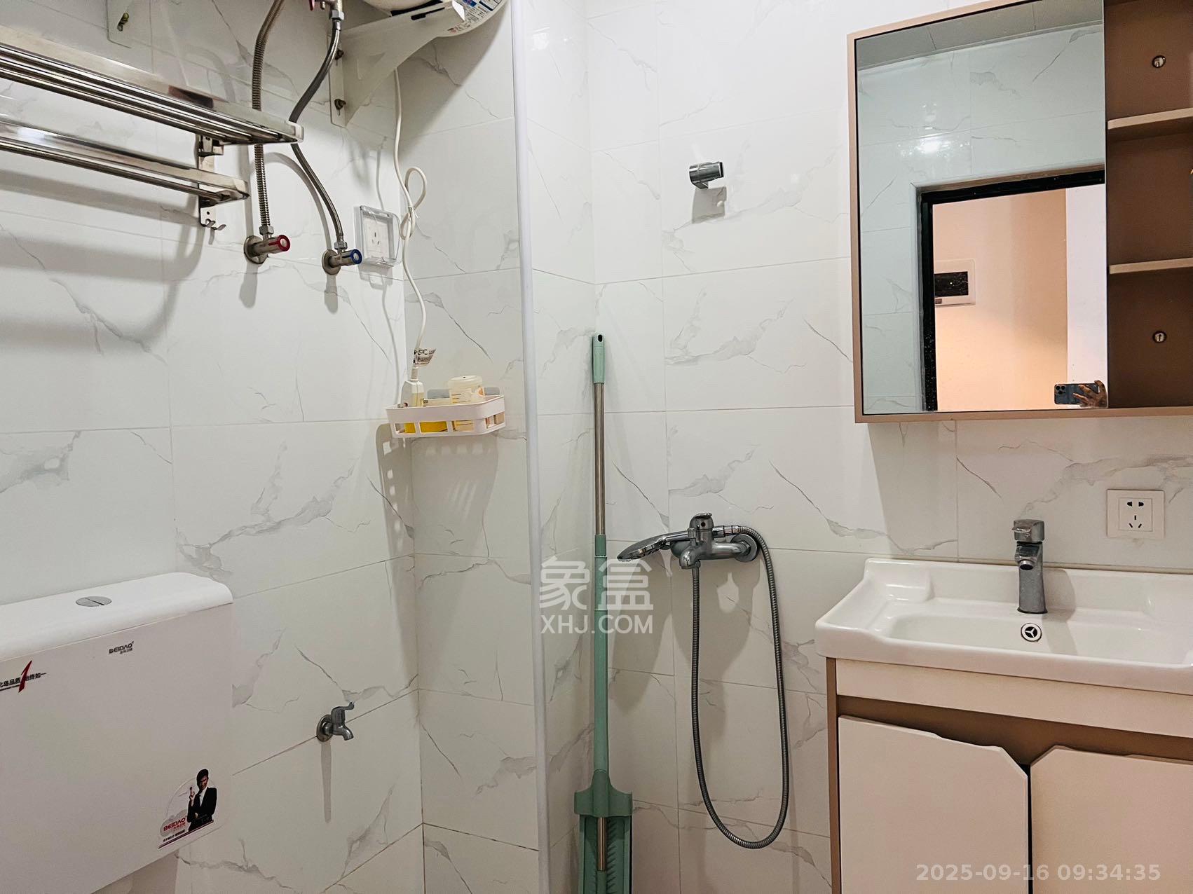 裕天国际商汇中心  1室1厅1卫    1100.0元/月室内图