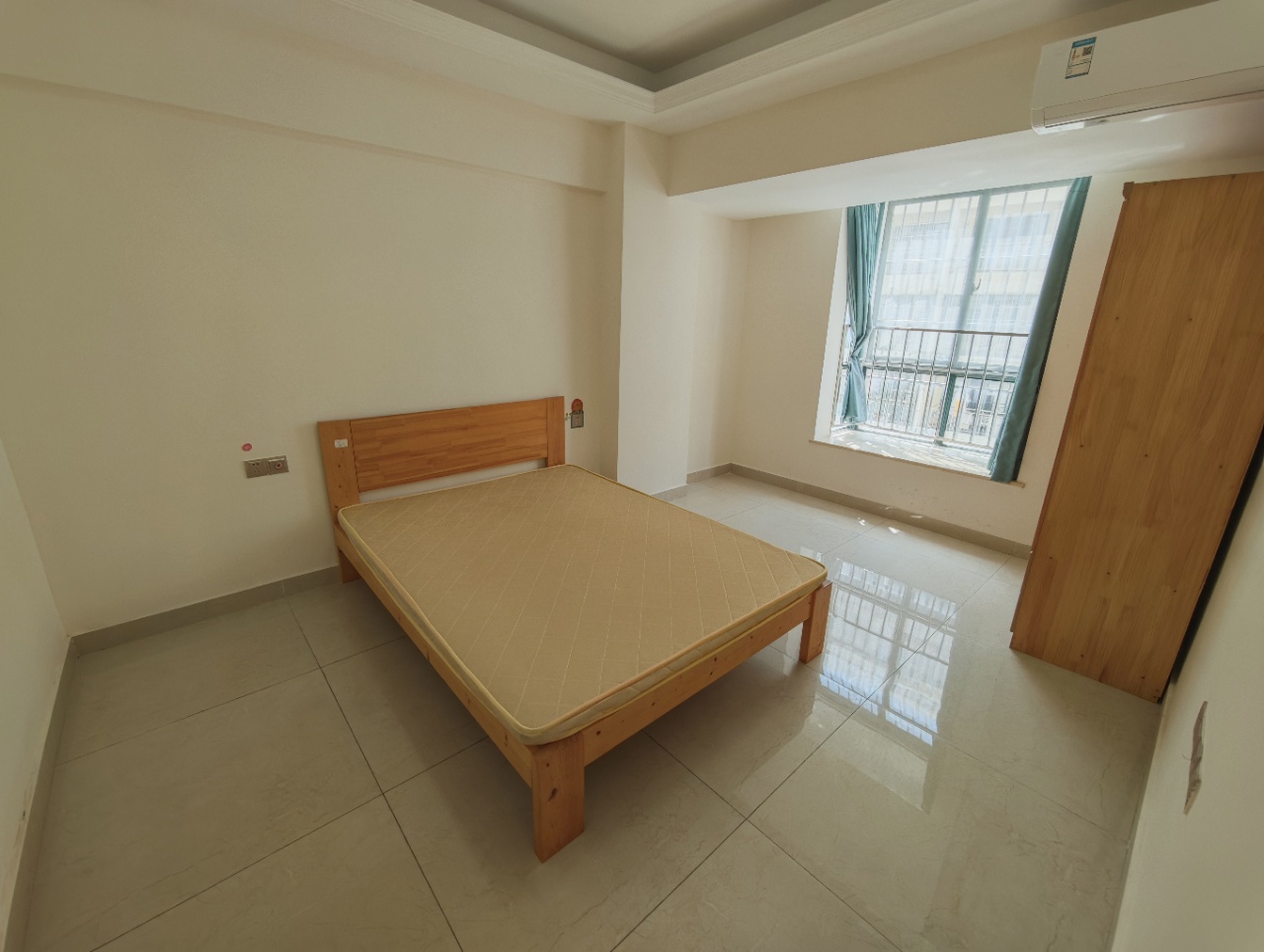 书馨苑 1室1厅1卫 2300.0元/月 书馨苑 1室1厅1卫 2300.0元/月室内图